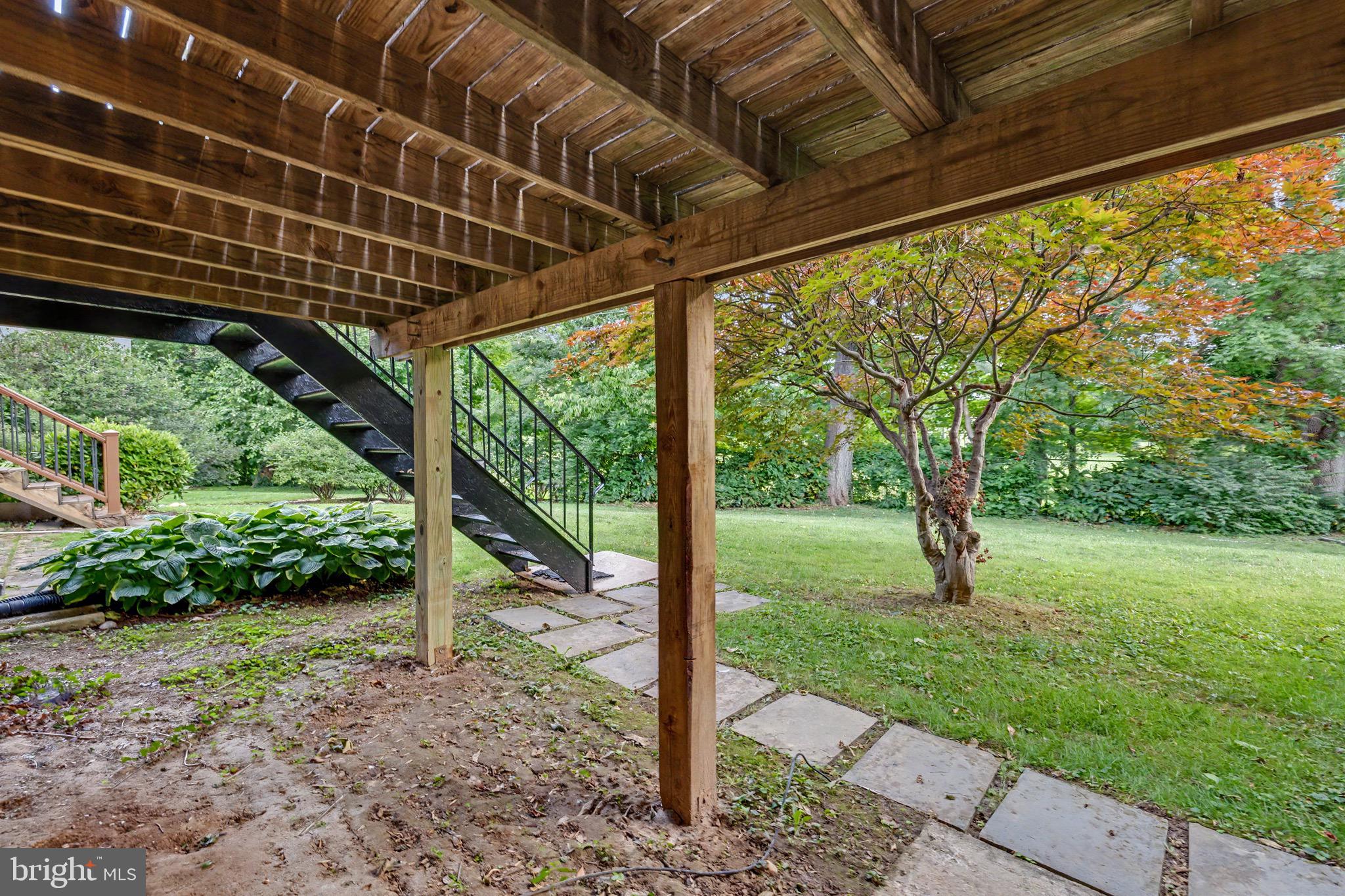 GLENBROOK KNOLLS - Residential