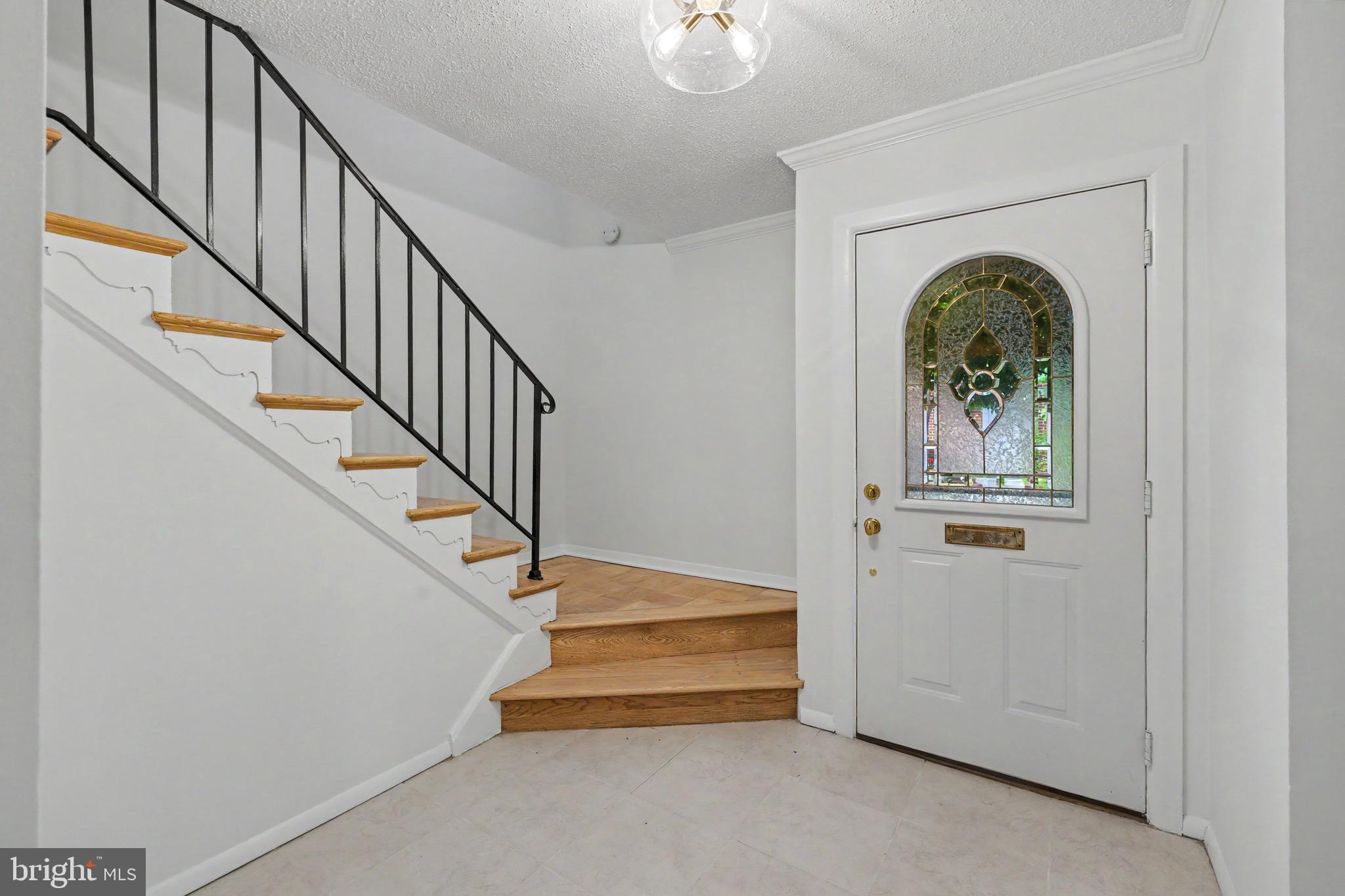 GLENBROOK KNOLLS - Residential