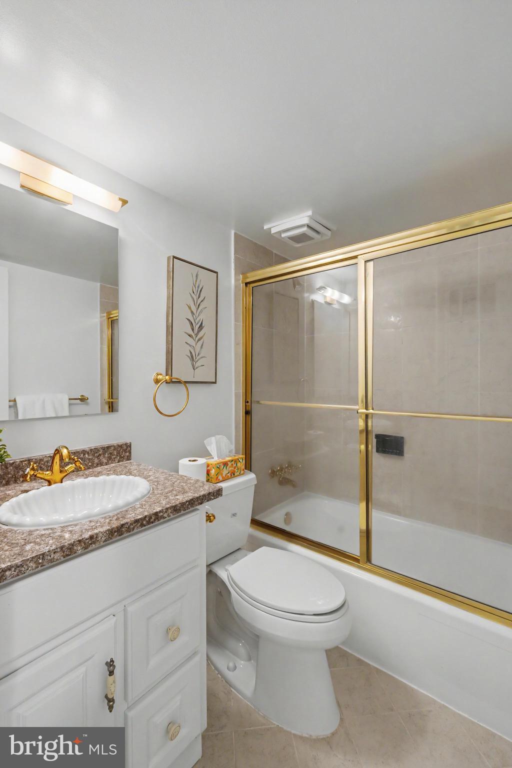 GLENBROOK KNOLLS - Residential