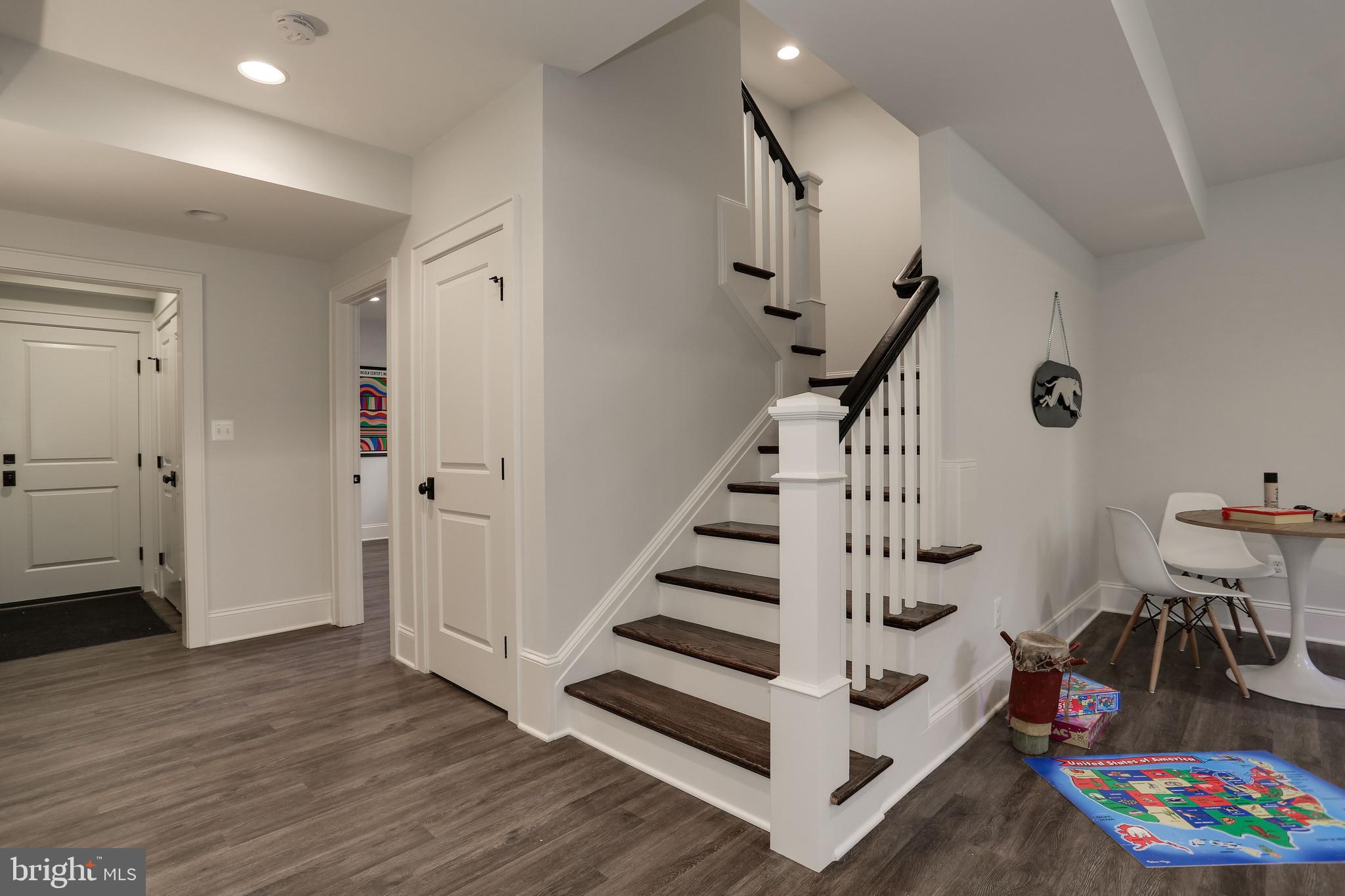GARDEN CITY - Residential