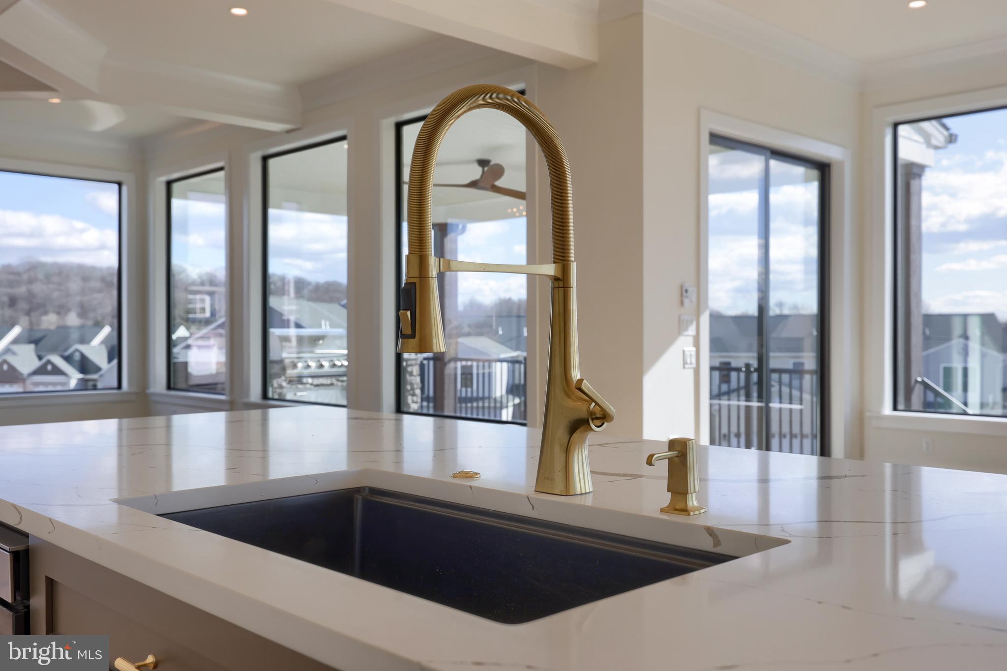 HAYDN MANOR - Residential
