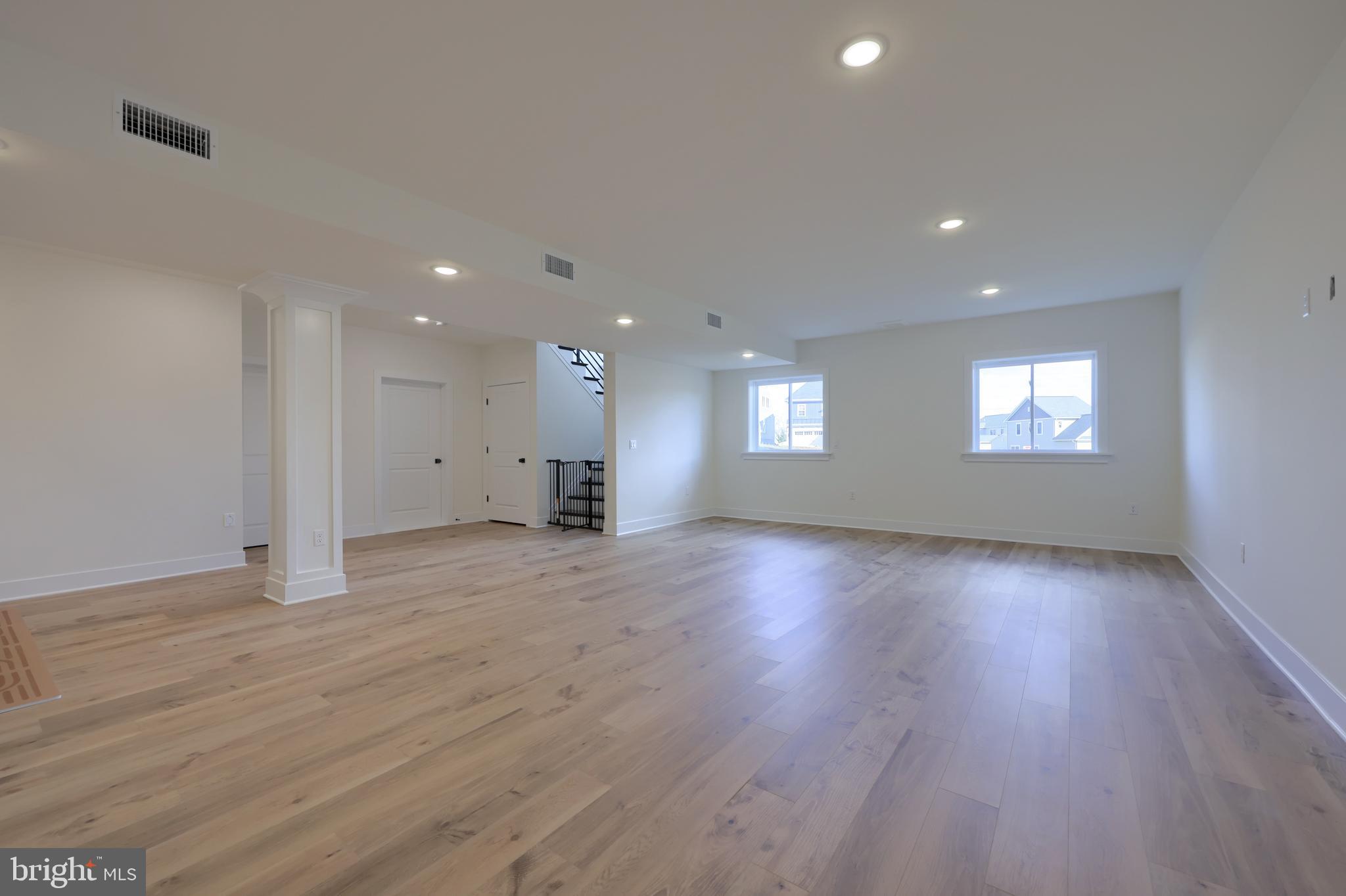 HAYDN MANOR - Residential