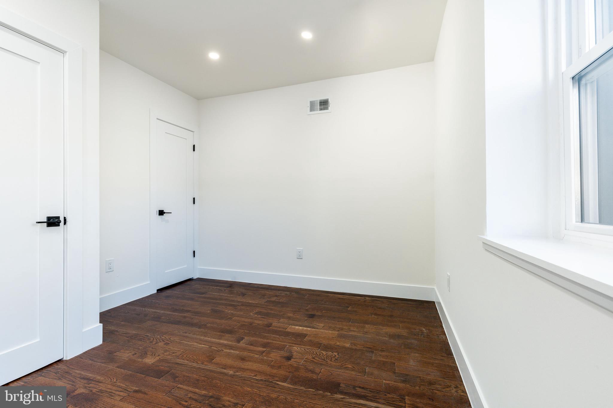 EAST PASSYUNK CROSSING - Residential