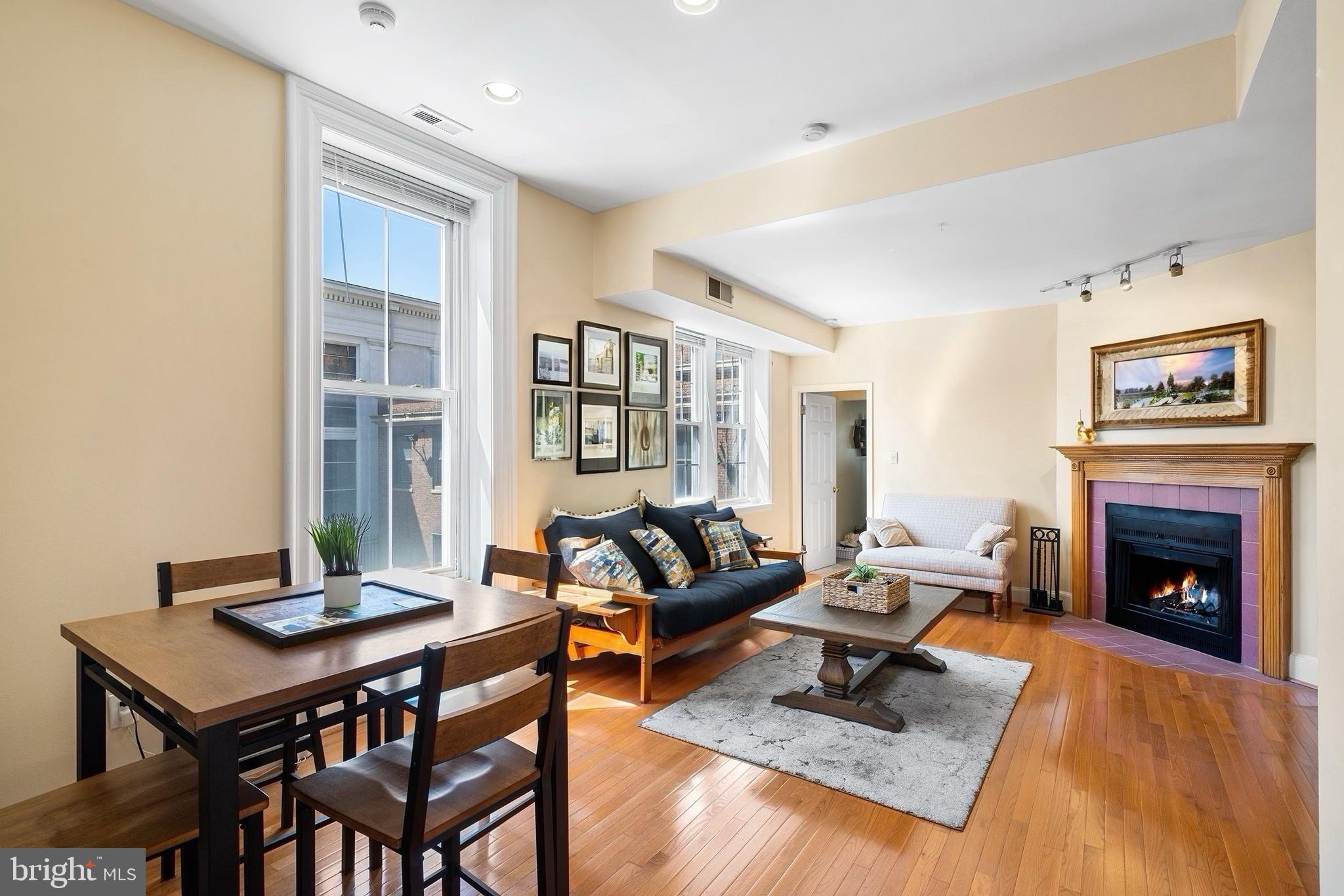 WASHINGTON SQ WEST - Residential