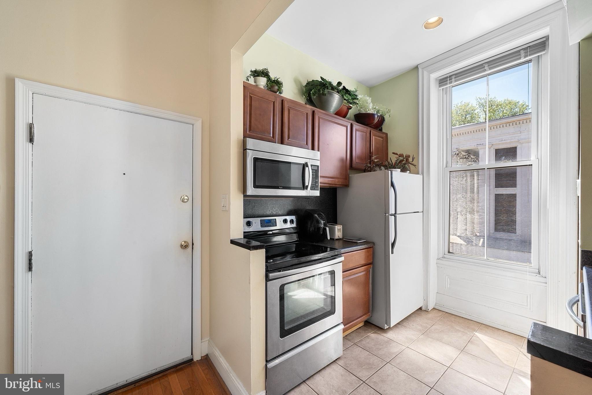 WASHINGTON SQ WEST - Residential