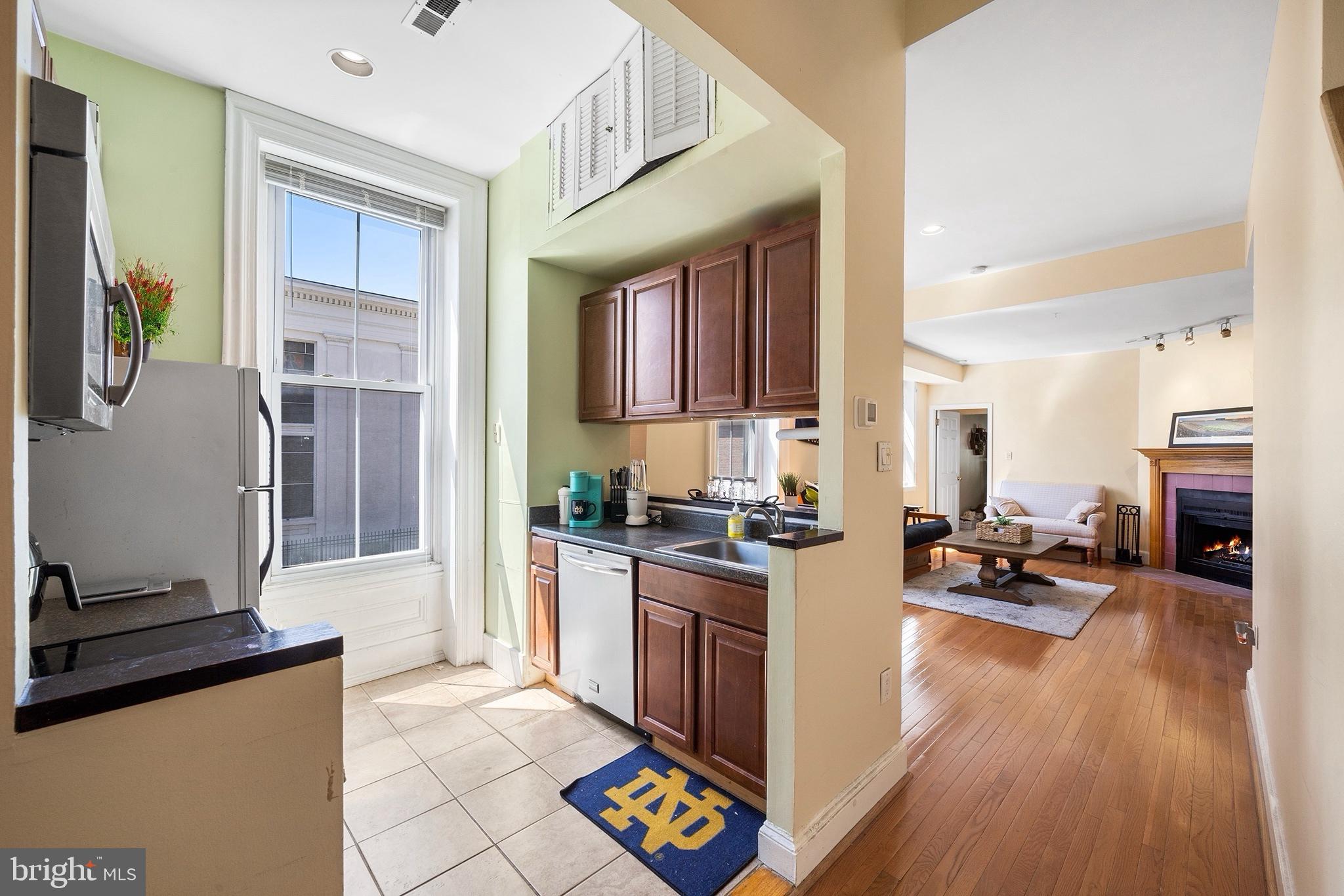 WASHINGTON SQ WEST - Residential