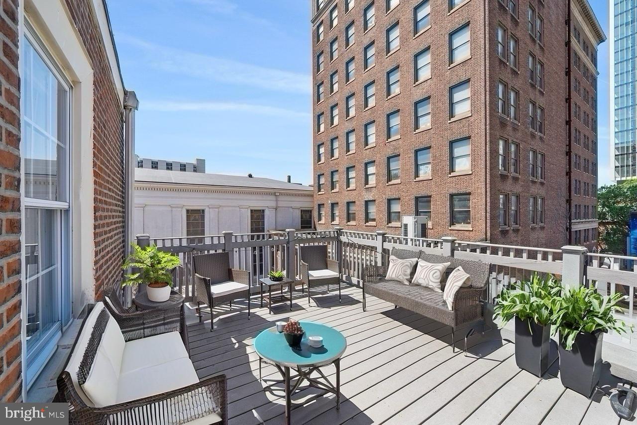 WASHINGTON SQ WEST - Residential