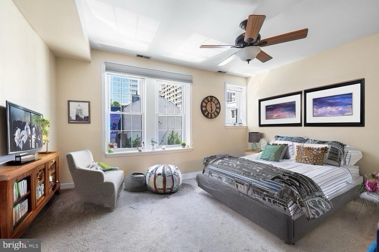 WASHINGTON SQ WEST - Residential