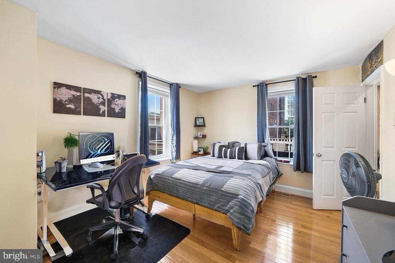 WASHINGTON SQ WEST - Residential