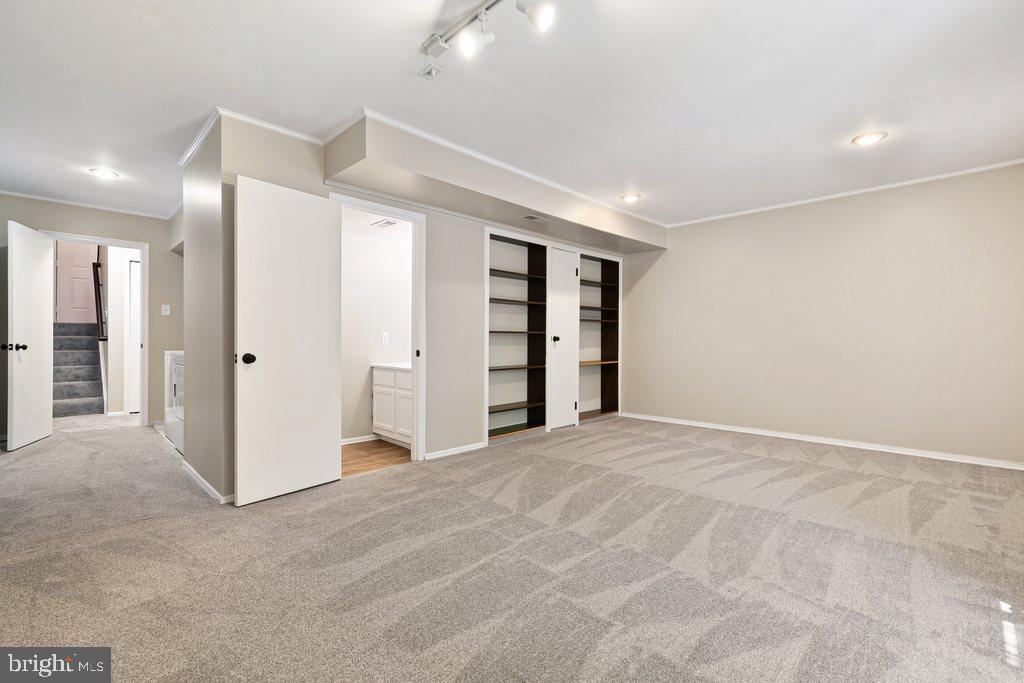 DORSEY HALL - Residential