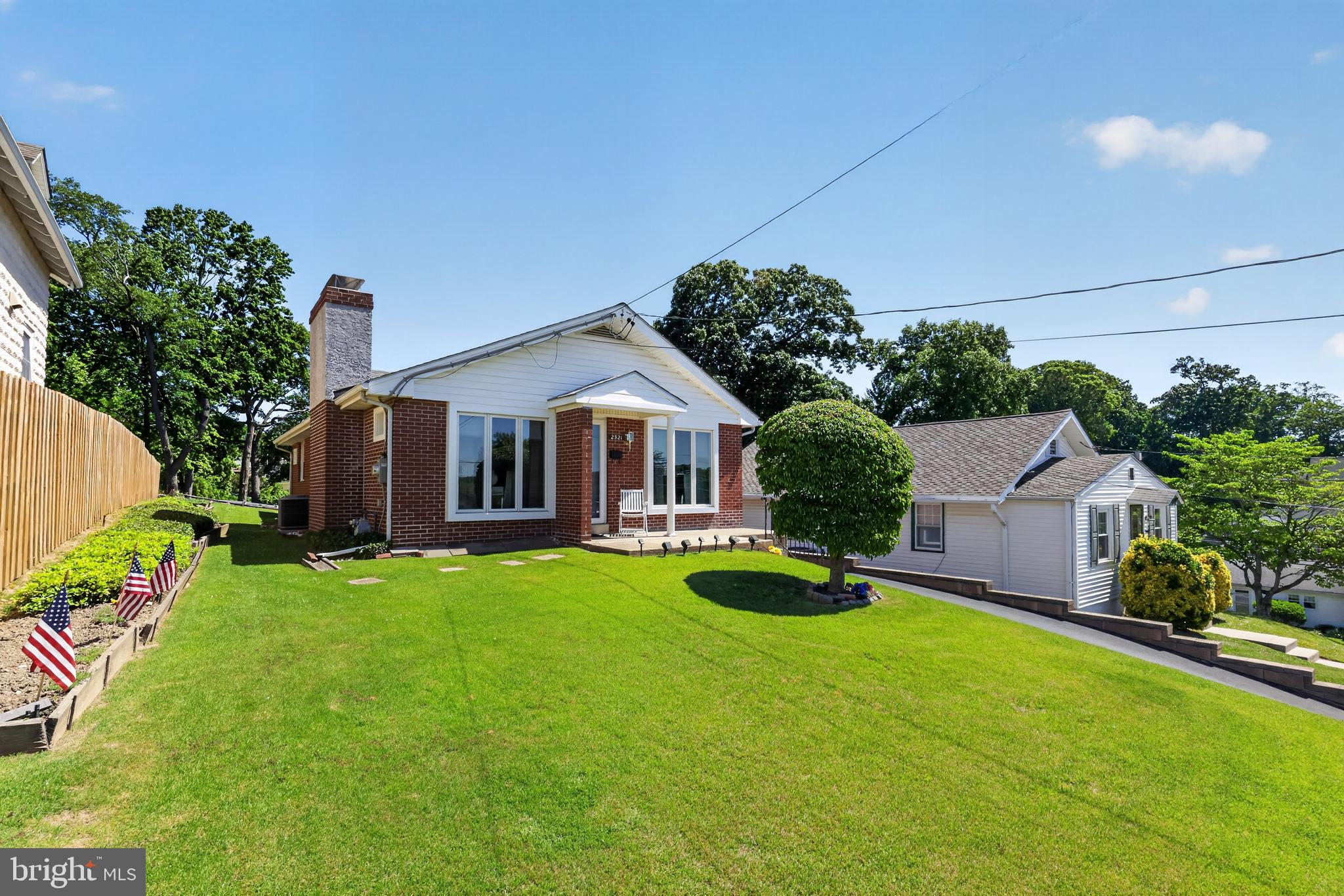 BROOKTHORPE HILLS - Residential