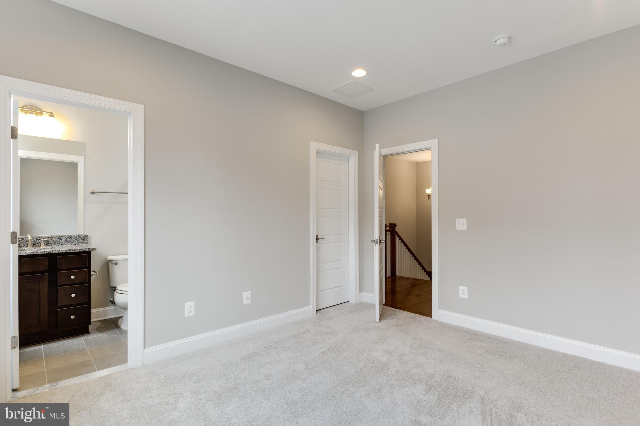 ARLINGTON - Residential