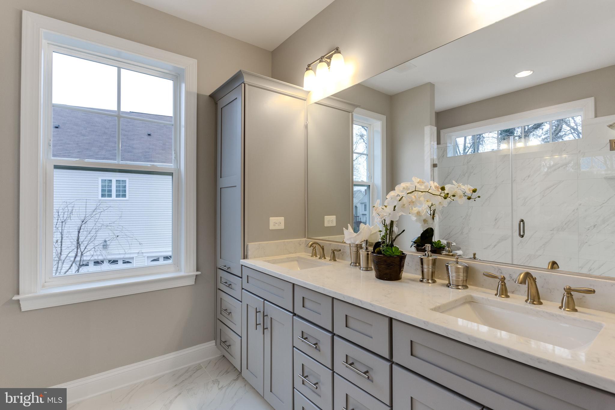 ARLINGTON - Residential