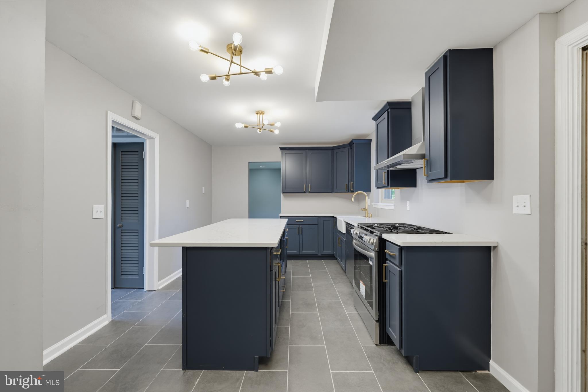 STONEGATE - Residential