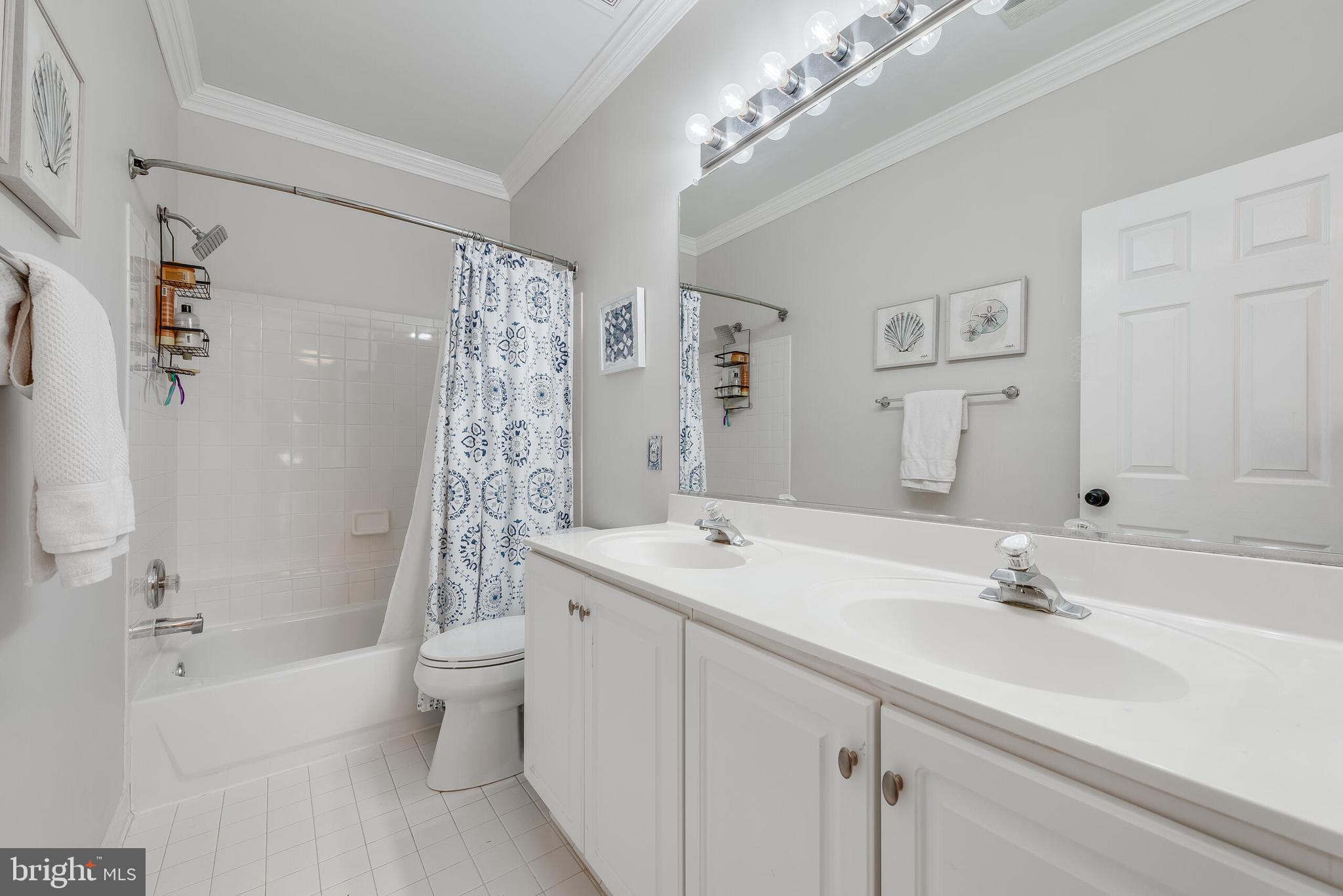 WOODLEA MANOR - Residential