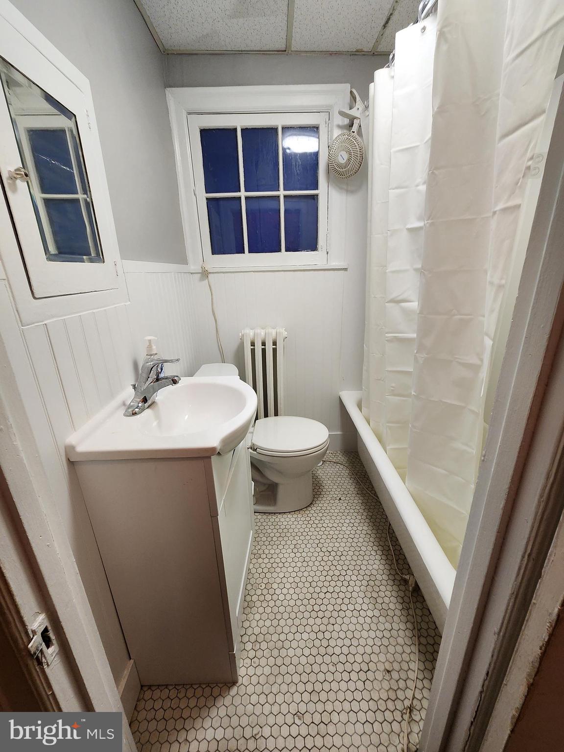KESWICK - Commercial Sale