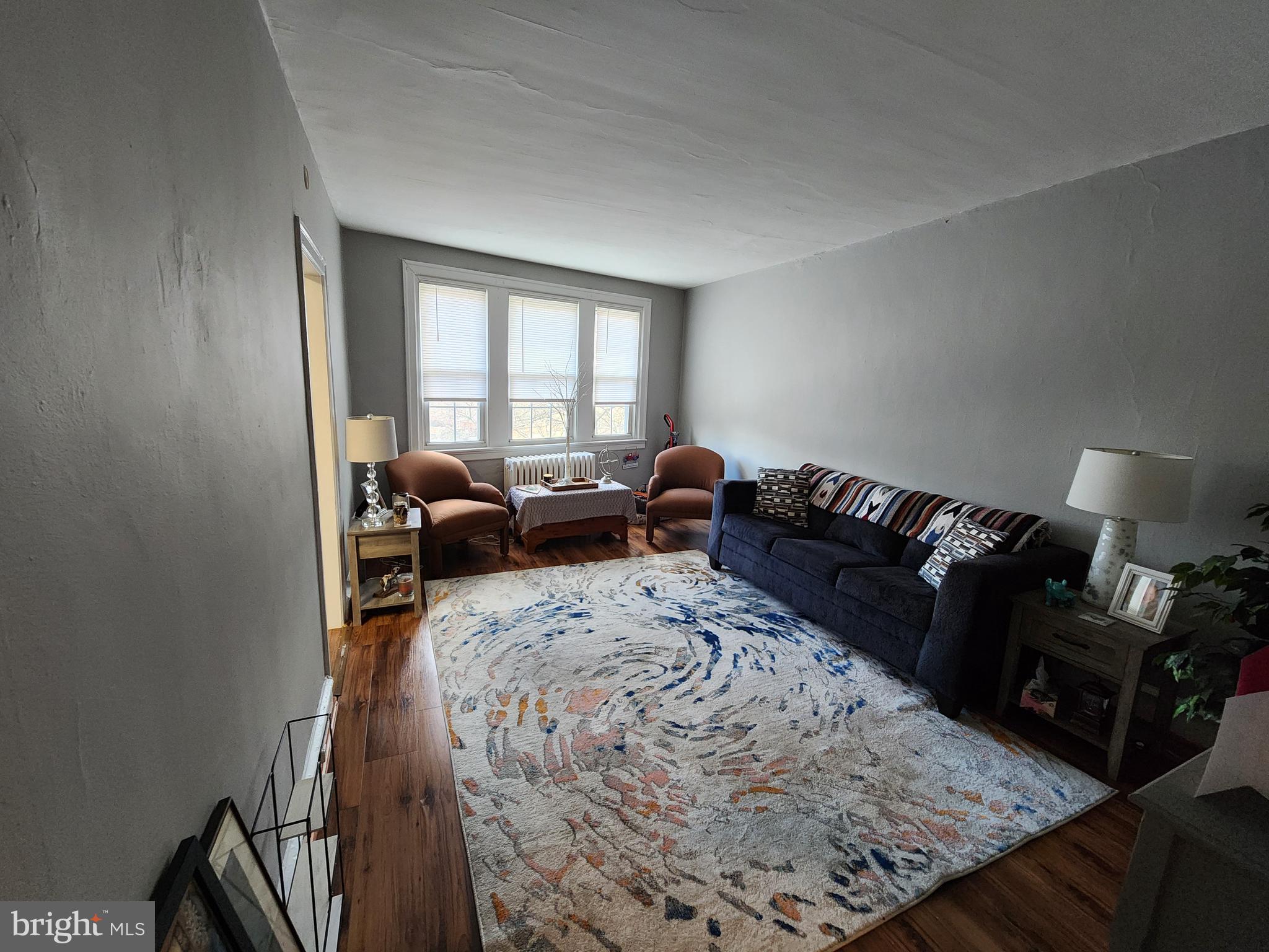 KESWICK - Commercial Sale