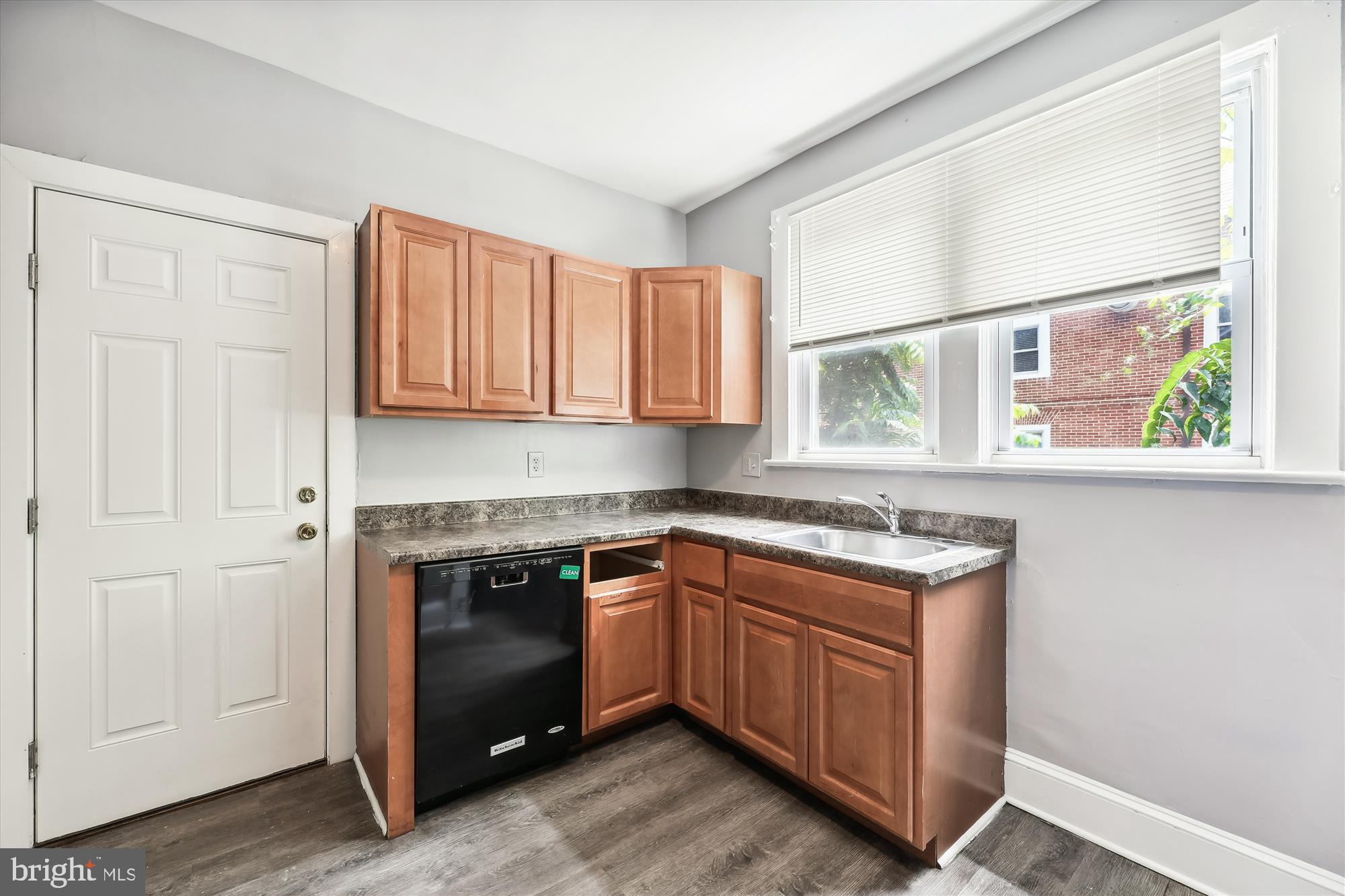 COLLEGE PARK - Residential