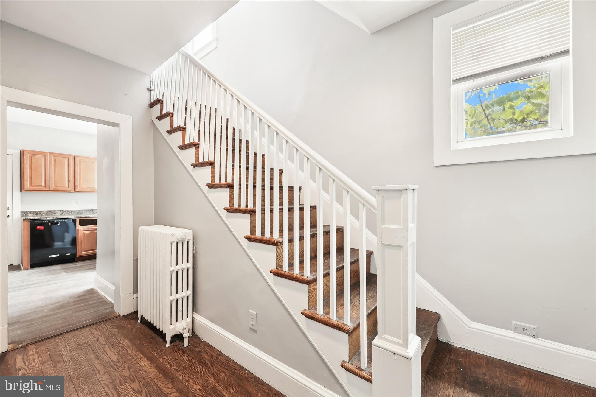 COLLEGE PARK - Residential