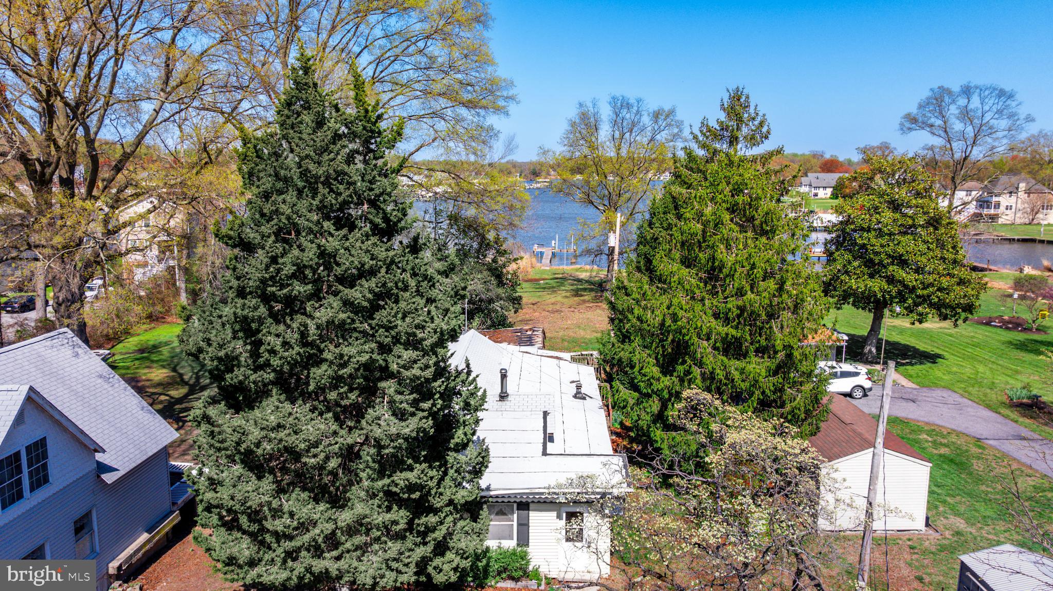 BOWLEYS QUARTERS - Land