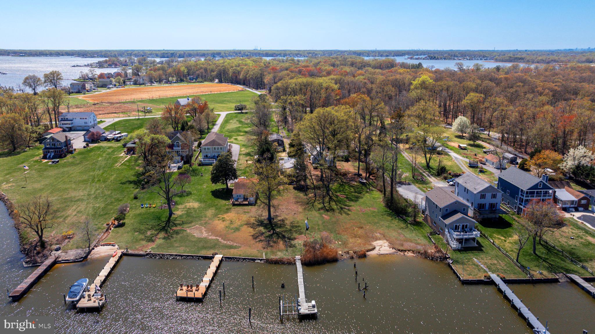 BOWLEYS QUARTERS - Land