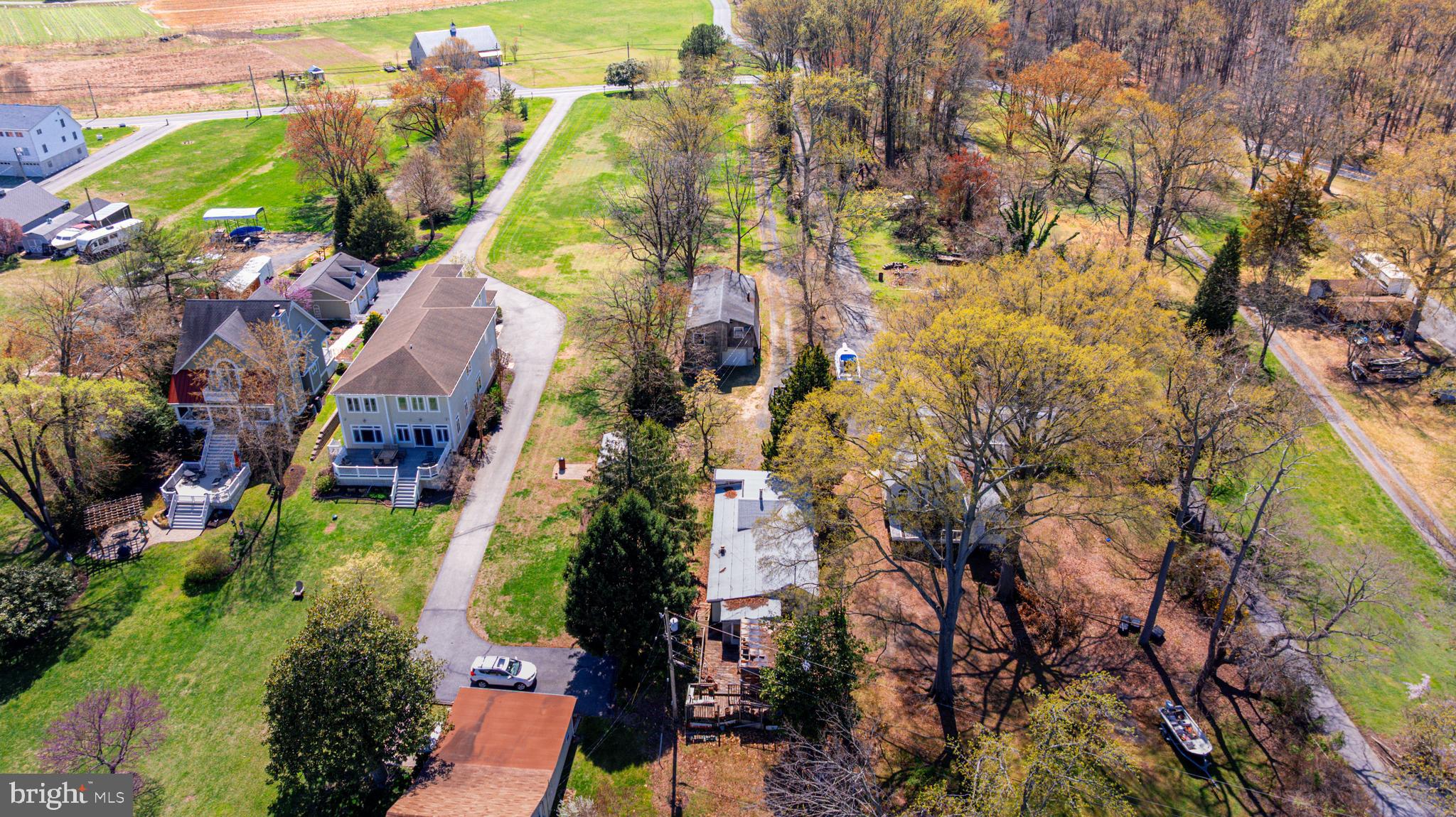 BOWLEYS QUARTERS - Land