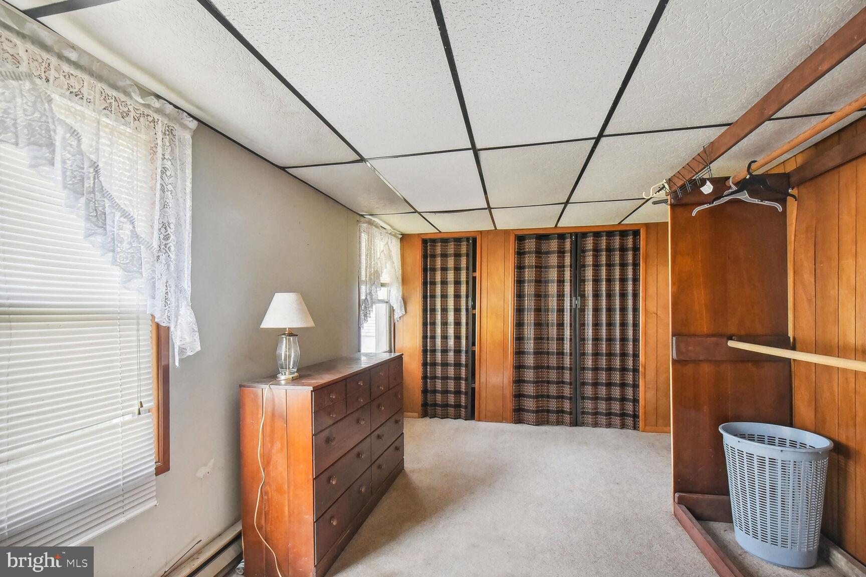 BOWLEYS QUARTERS - Land