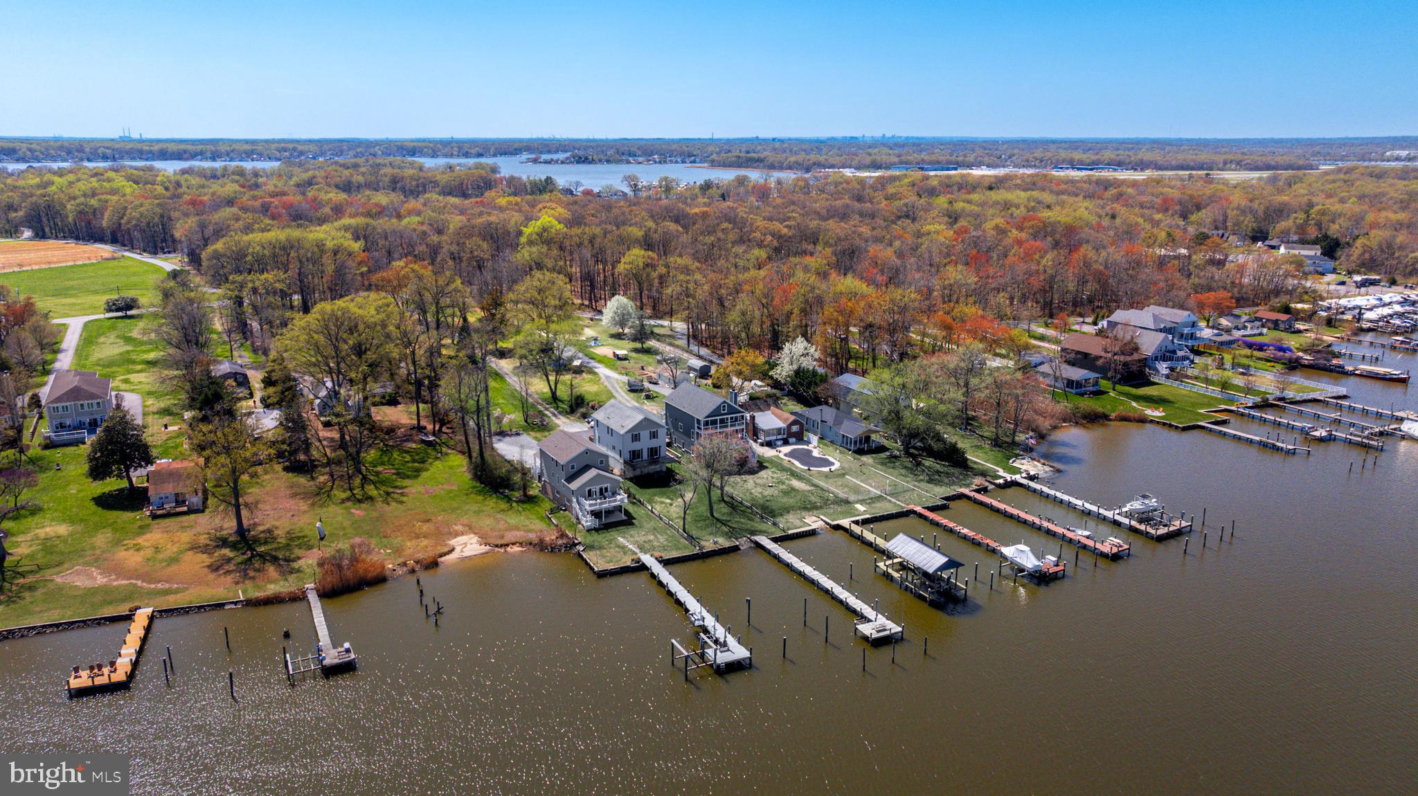 BOWLEYS QUARTERS - Land