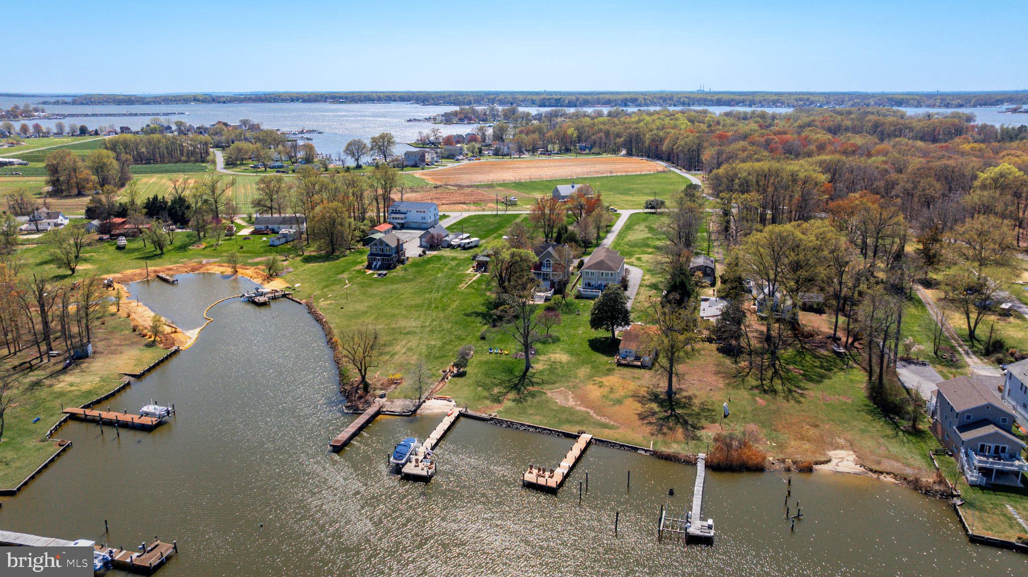 BOWLEYS QUARTERS - Land