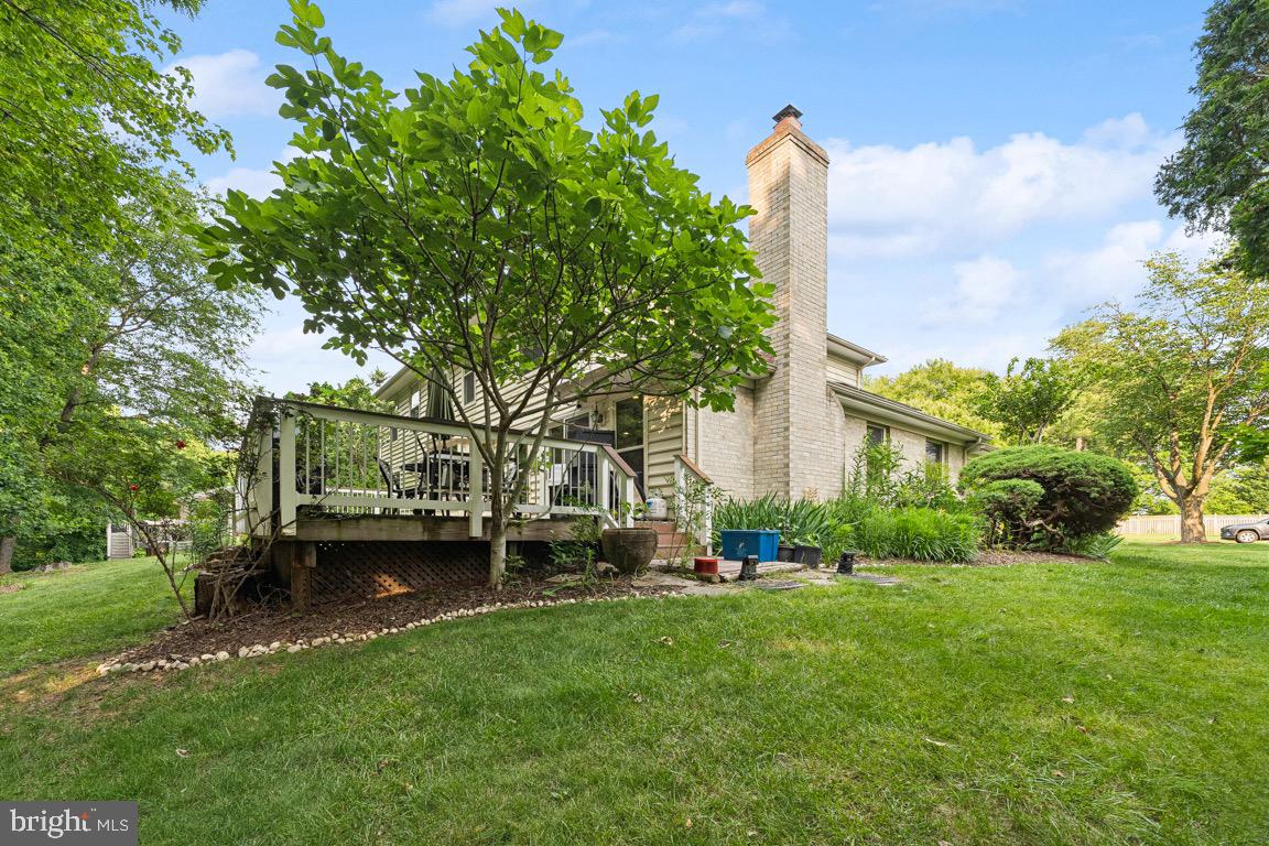 LANGLEY OAKS - Residential
