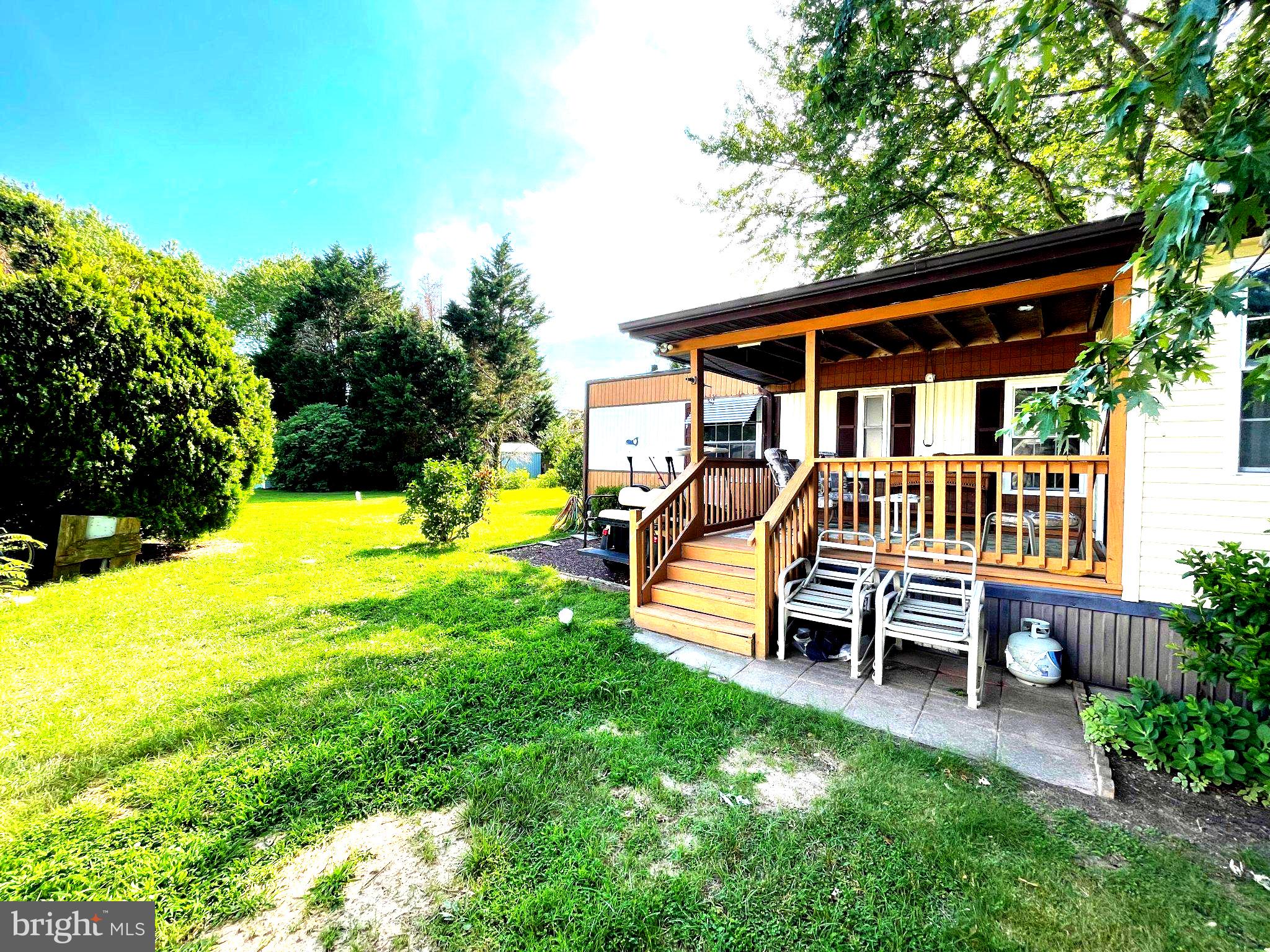 ANGOLA BEACH - Residential