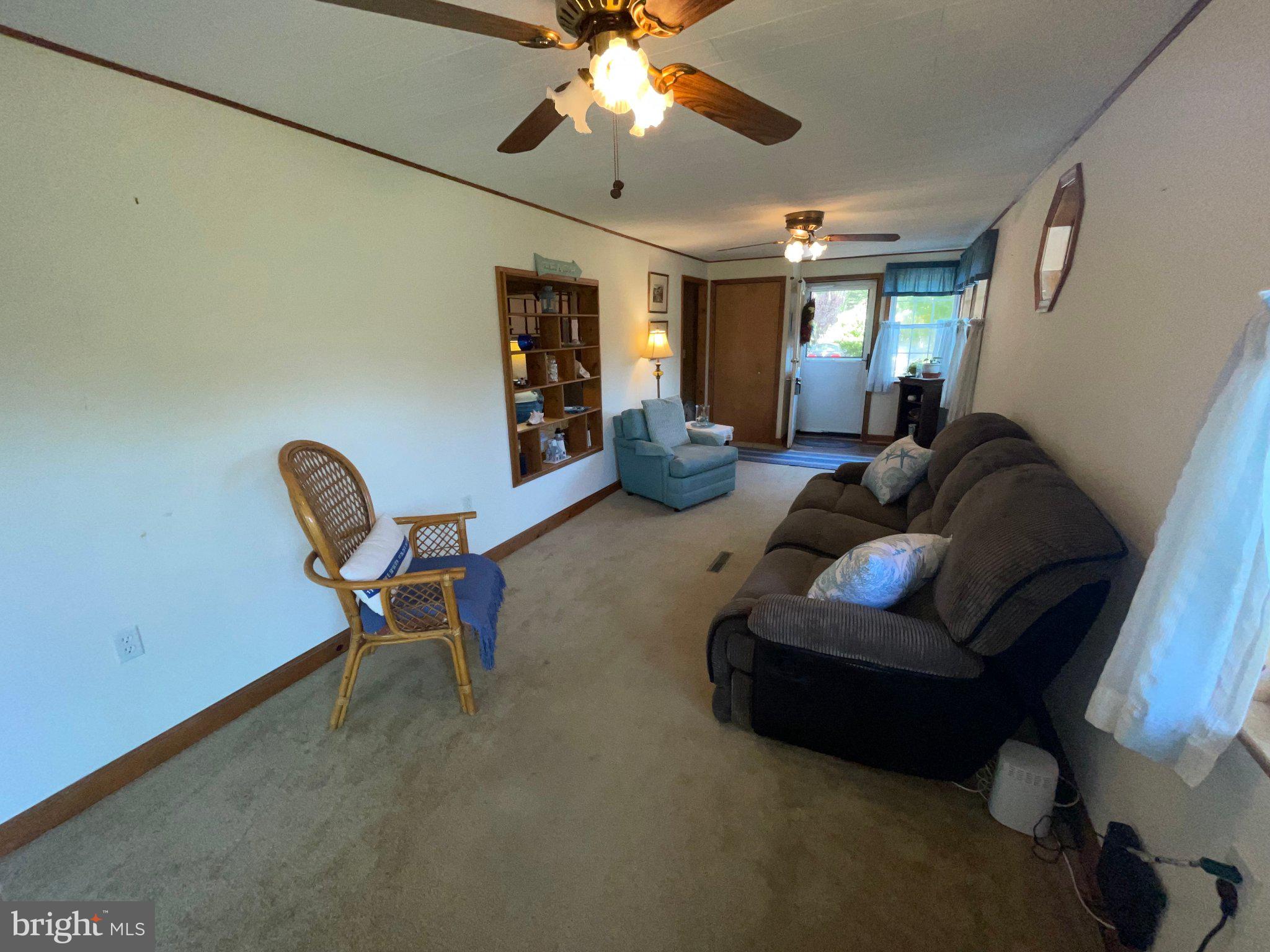 ANGOLA BEACH - Residential