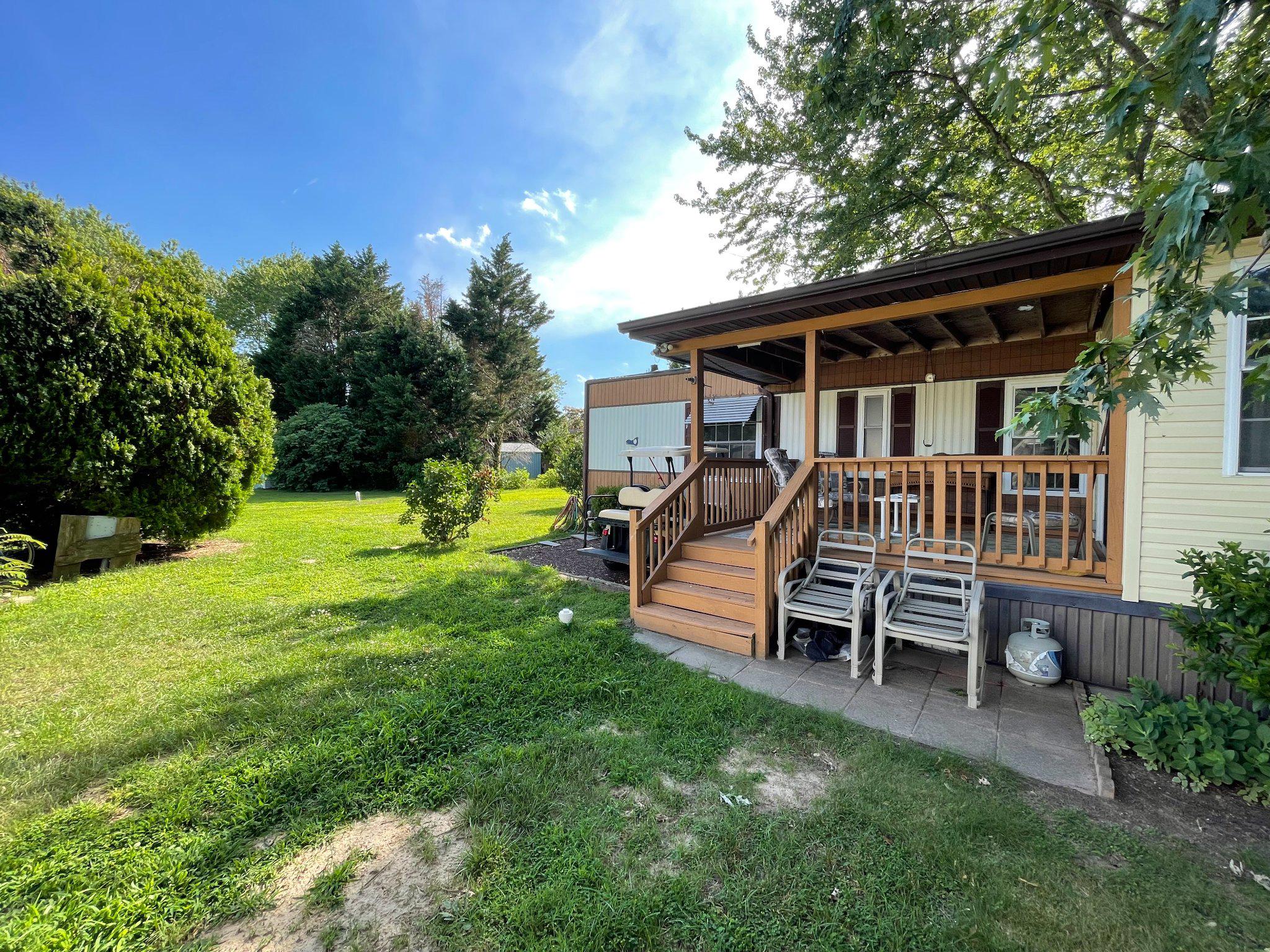 ANGOLA BEACH - Residential