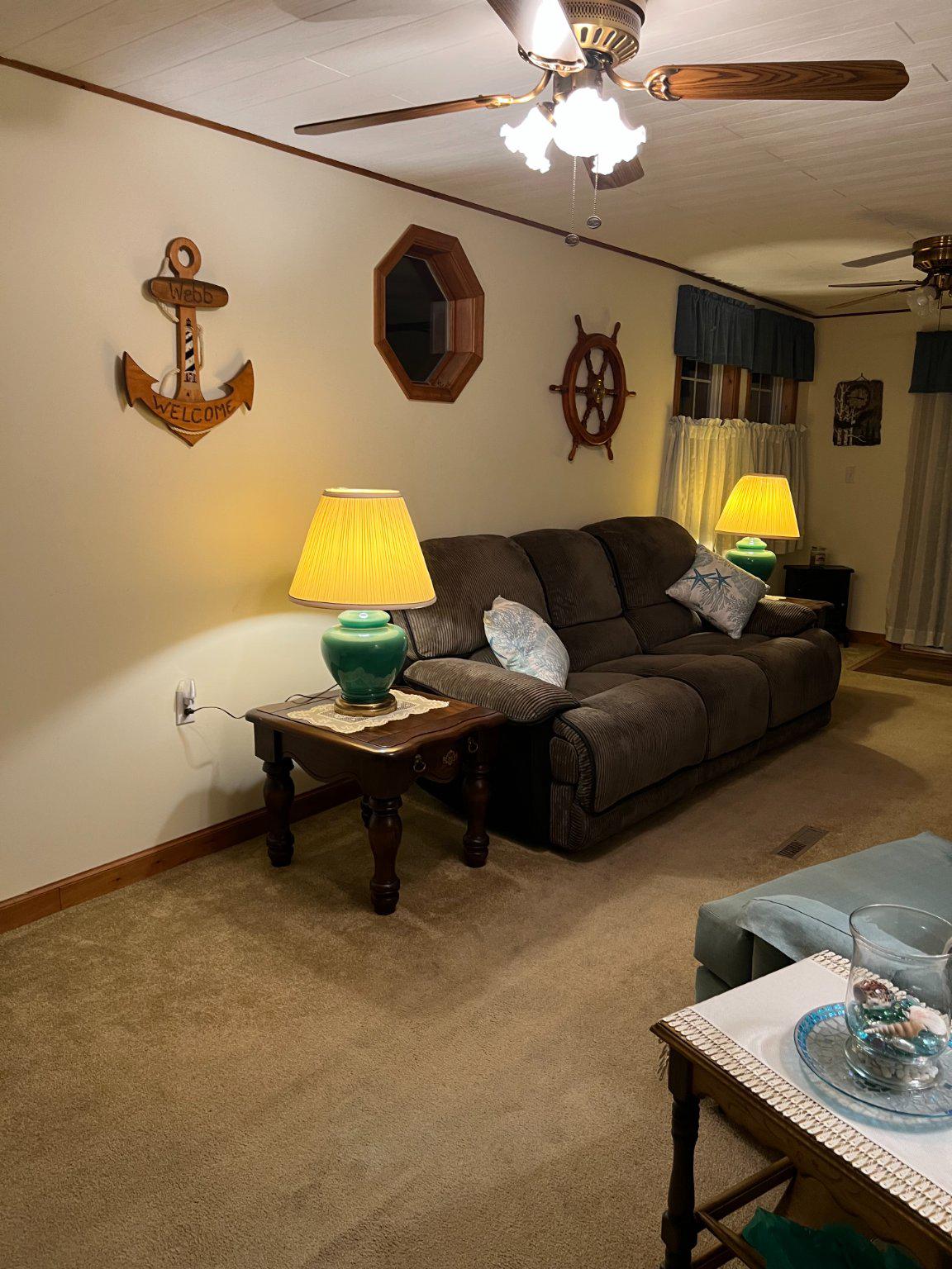 ANGOLA BEACH - Residential