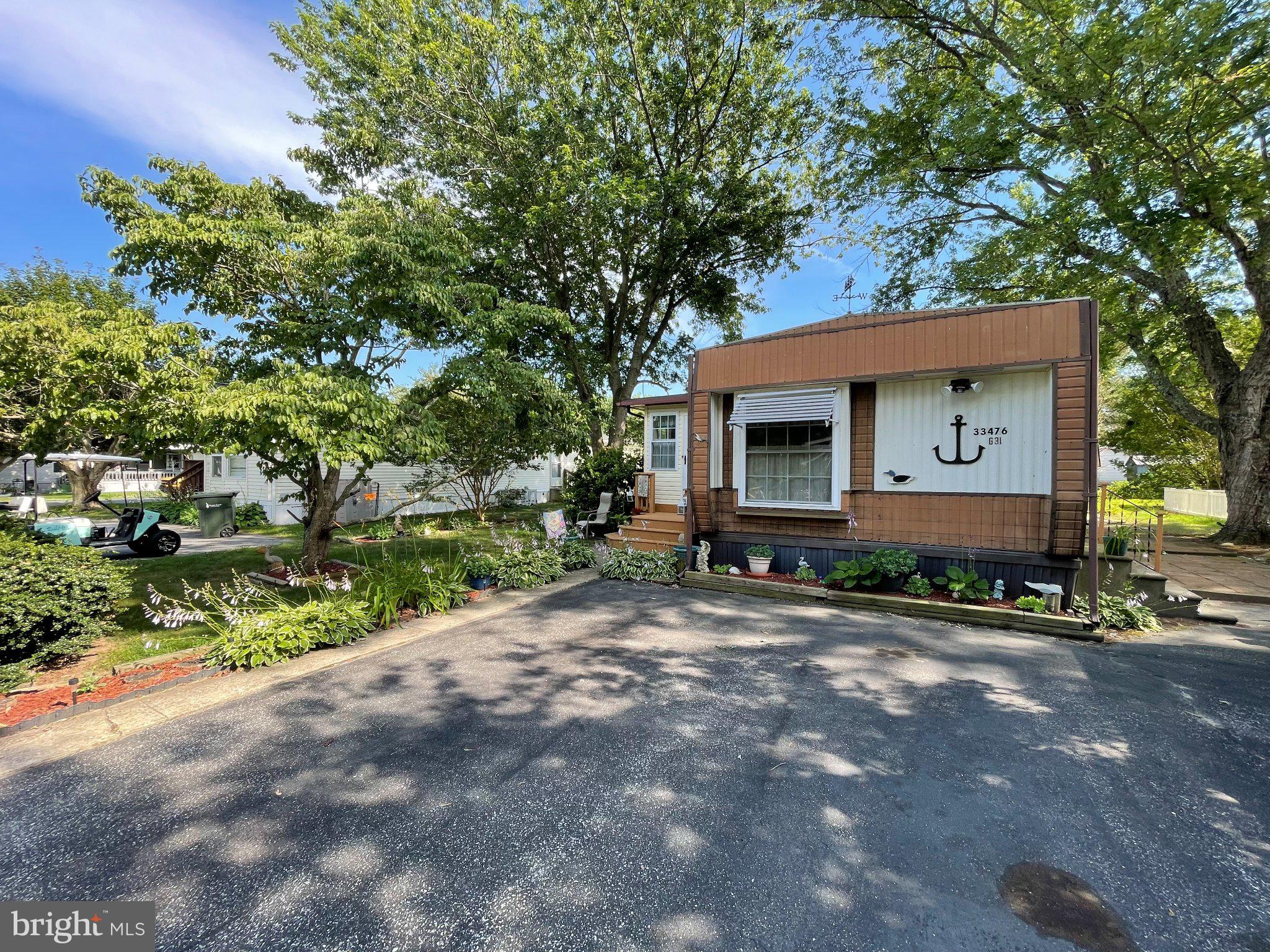 ANGOLA BEACH - Residential