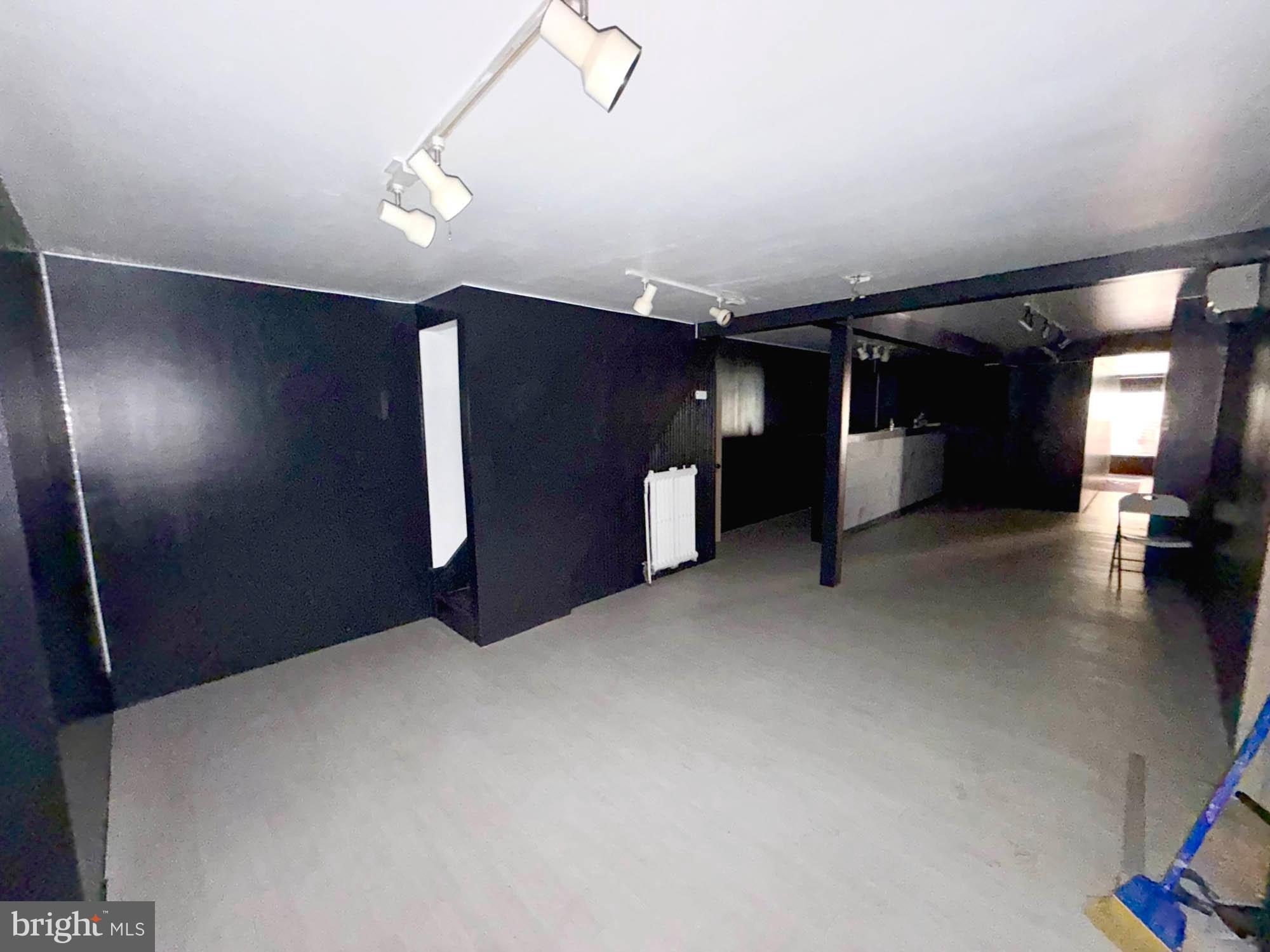 MOUNT VERNON PLACE HISTORIC DISTRICT - Commercial Sale