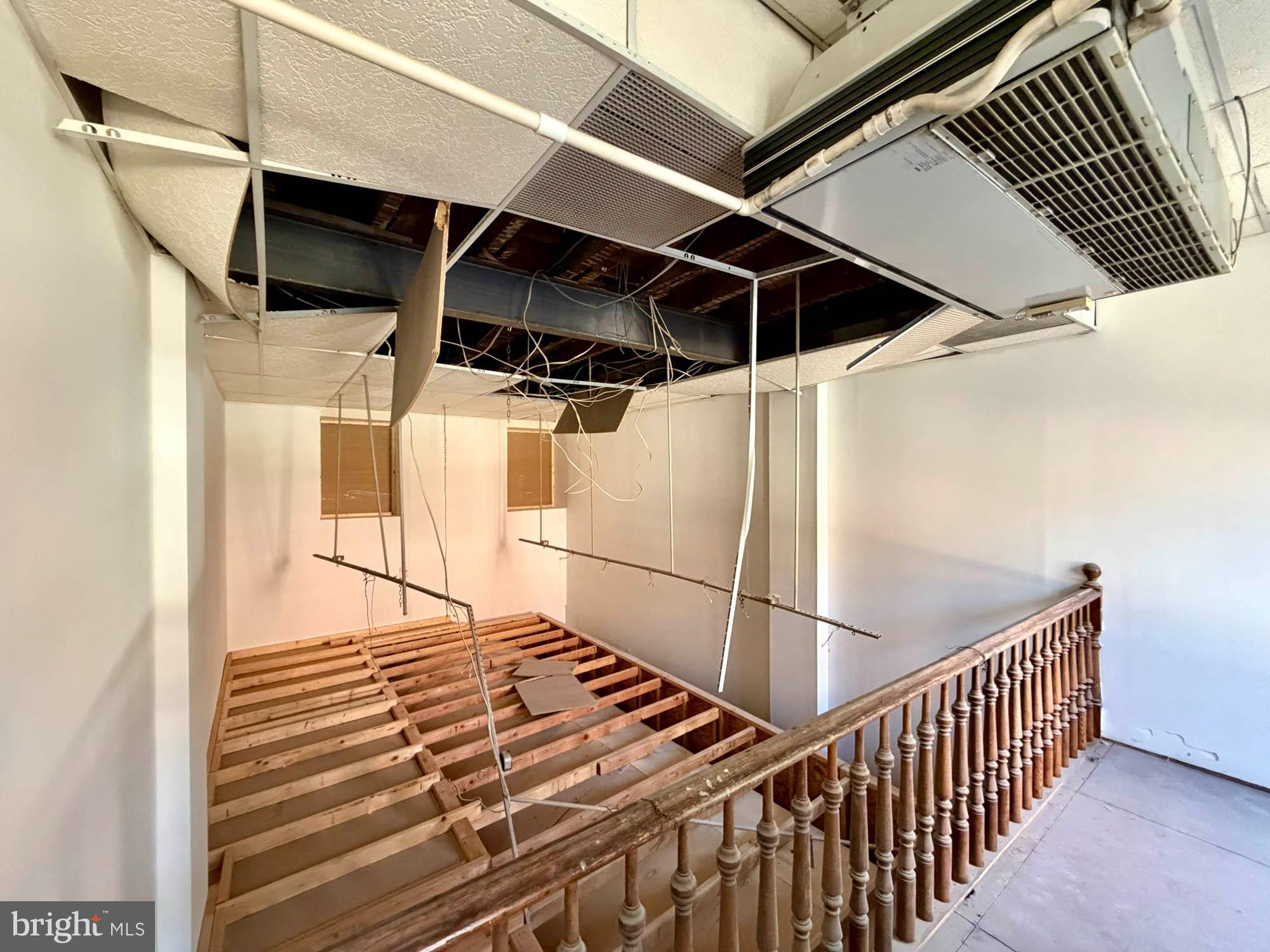 MOUNT VERNON PLACE HISTORIC DISTRICT - Commercial Sale