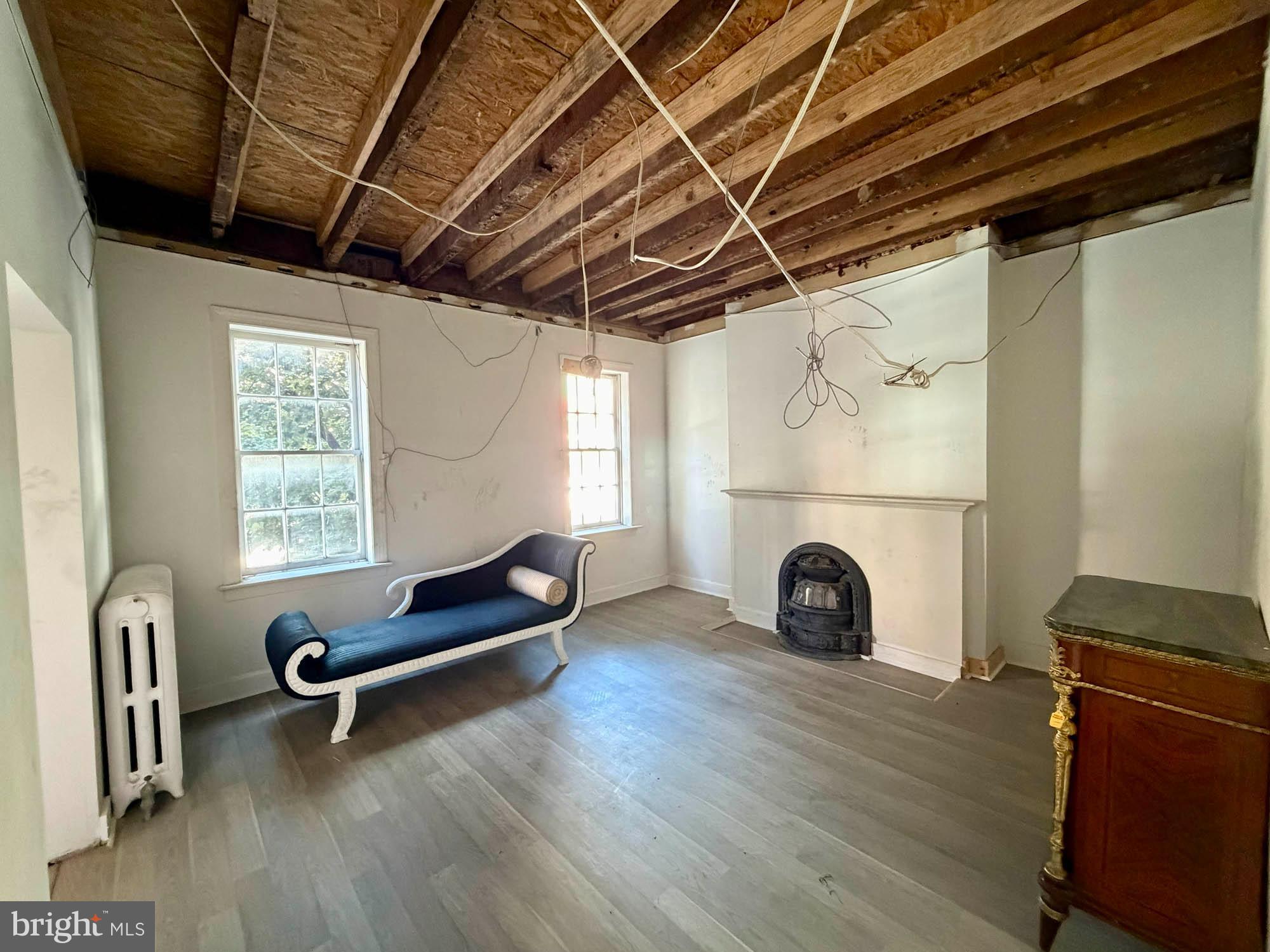 MOUNT VERNON PLACE HISTORIC DISTRICT - Commercial Sale
