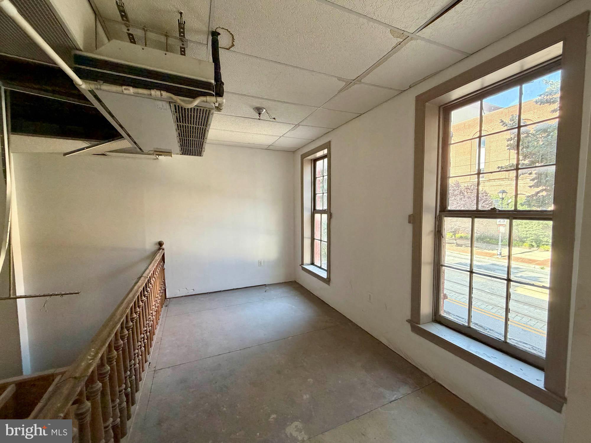 MOUNT VERNON PLACE HISTORIC DISTRICT - Commercial Sale