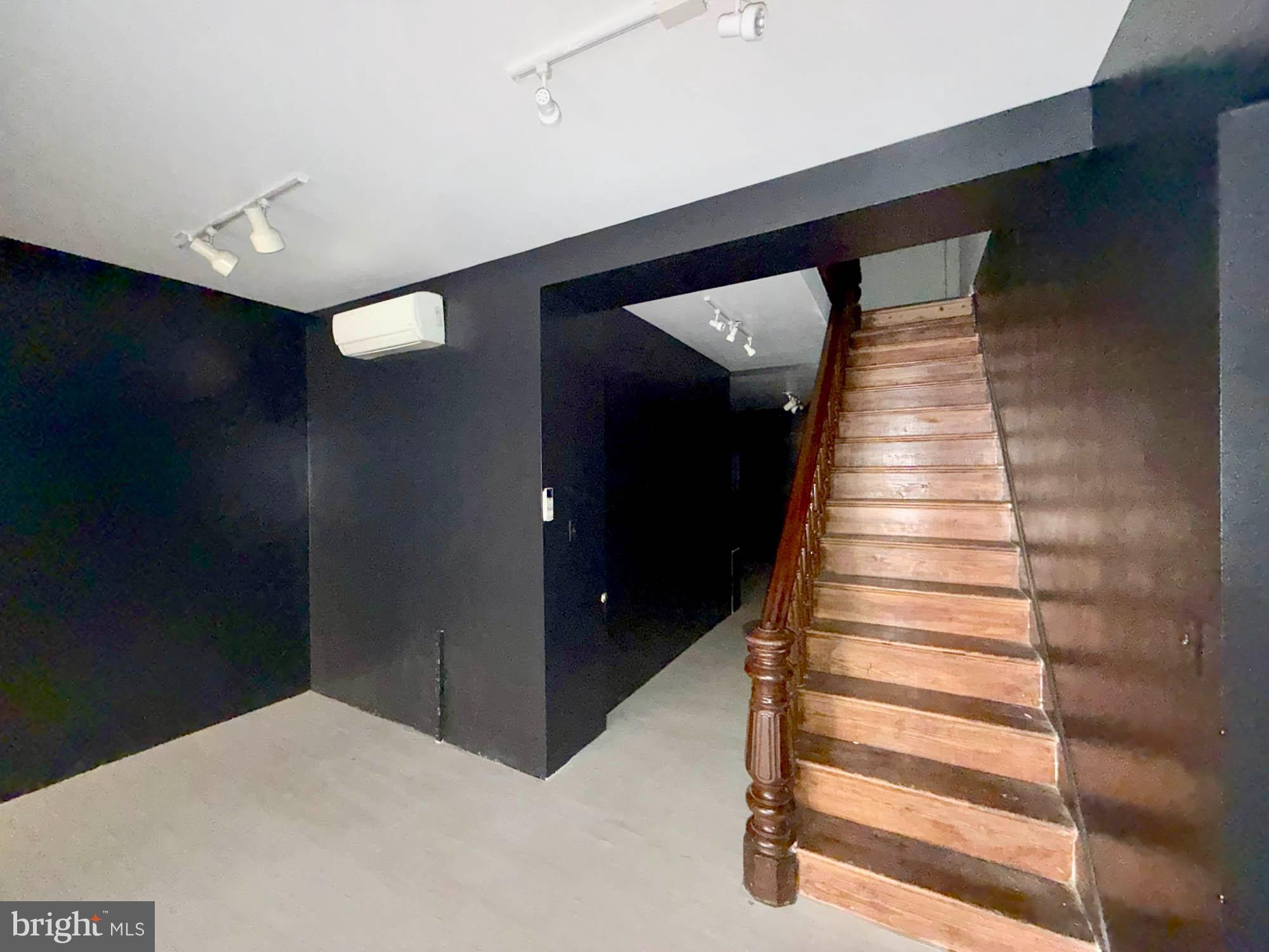 MOUNT VERNON PLACE HISTORIC DISTRICT - Commercial Sale