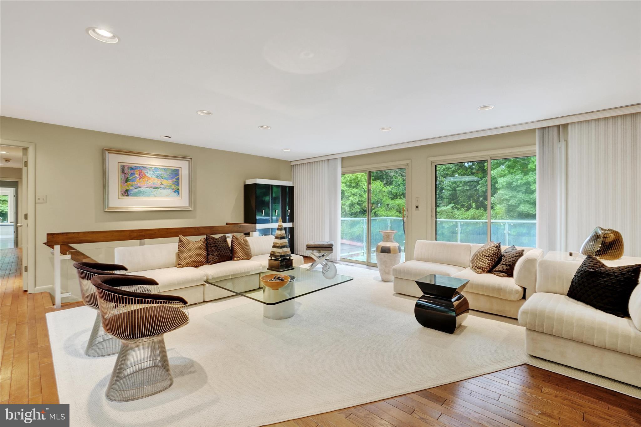 STRATHCONA HILLS - Residential