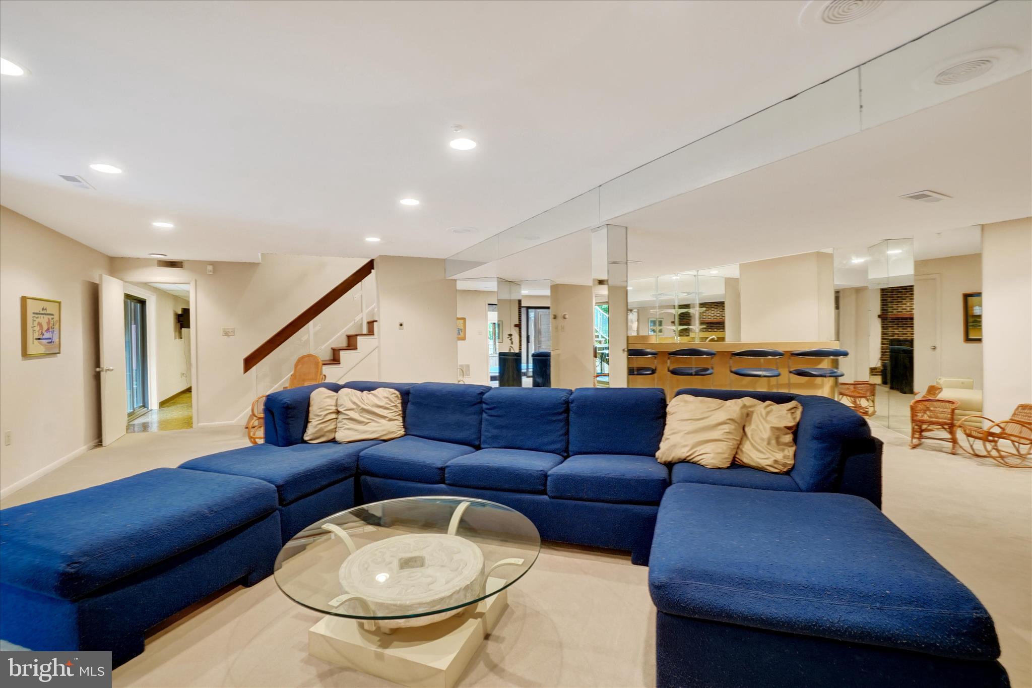 STRATHCONA HILLS - Residential