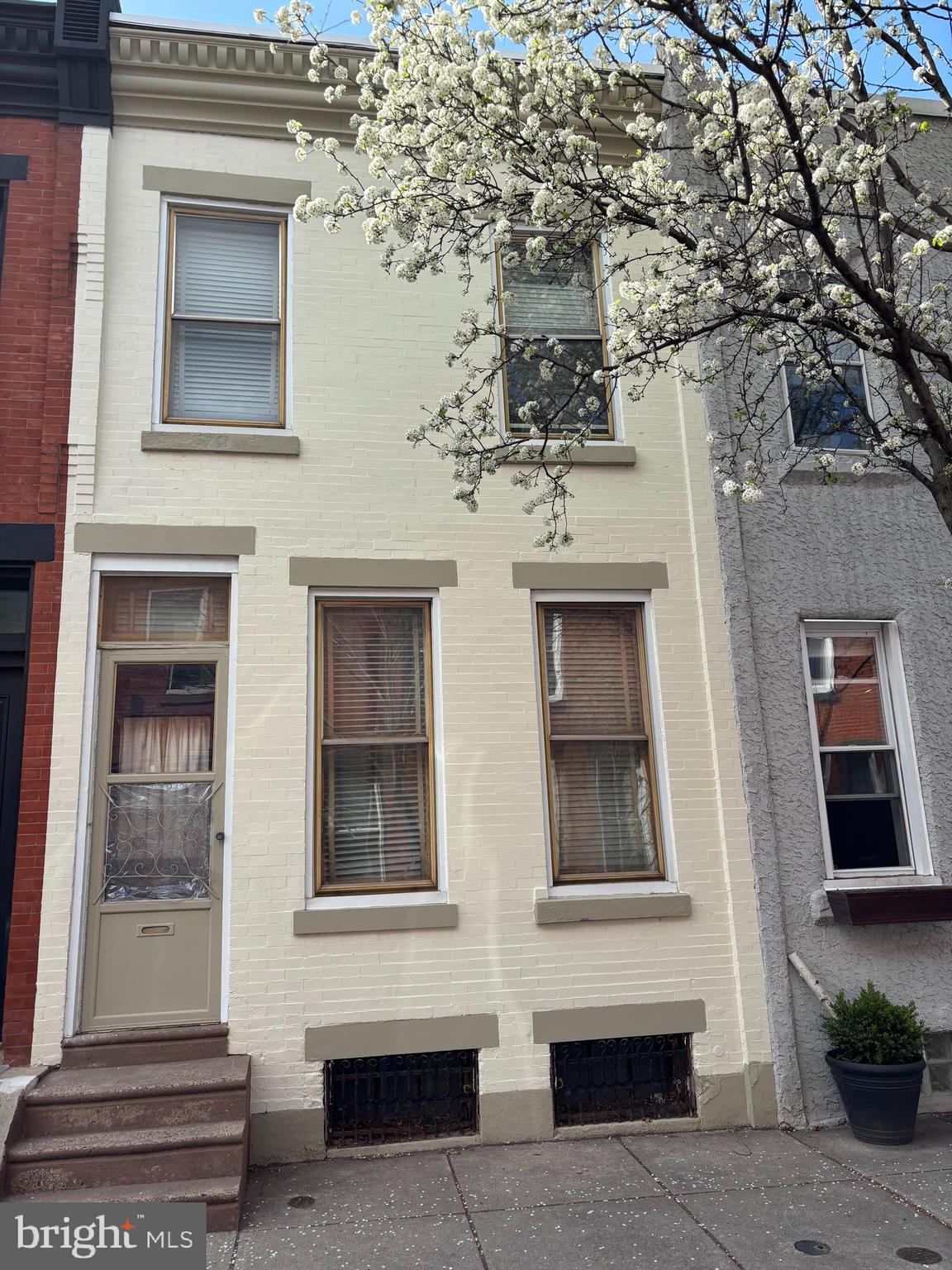 Fantastic opportunity to make this 2-story, 3 bedroom home your own!  Nestled on a picture perfect block in the heart of the Art Museum Area, this home offers endless possibilities. Located within close walking distance to all of the wonderful attractions, restaurants & cafes of the Art Museum Area. Being sold is its AS-IS condition.