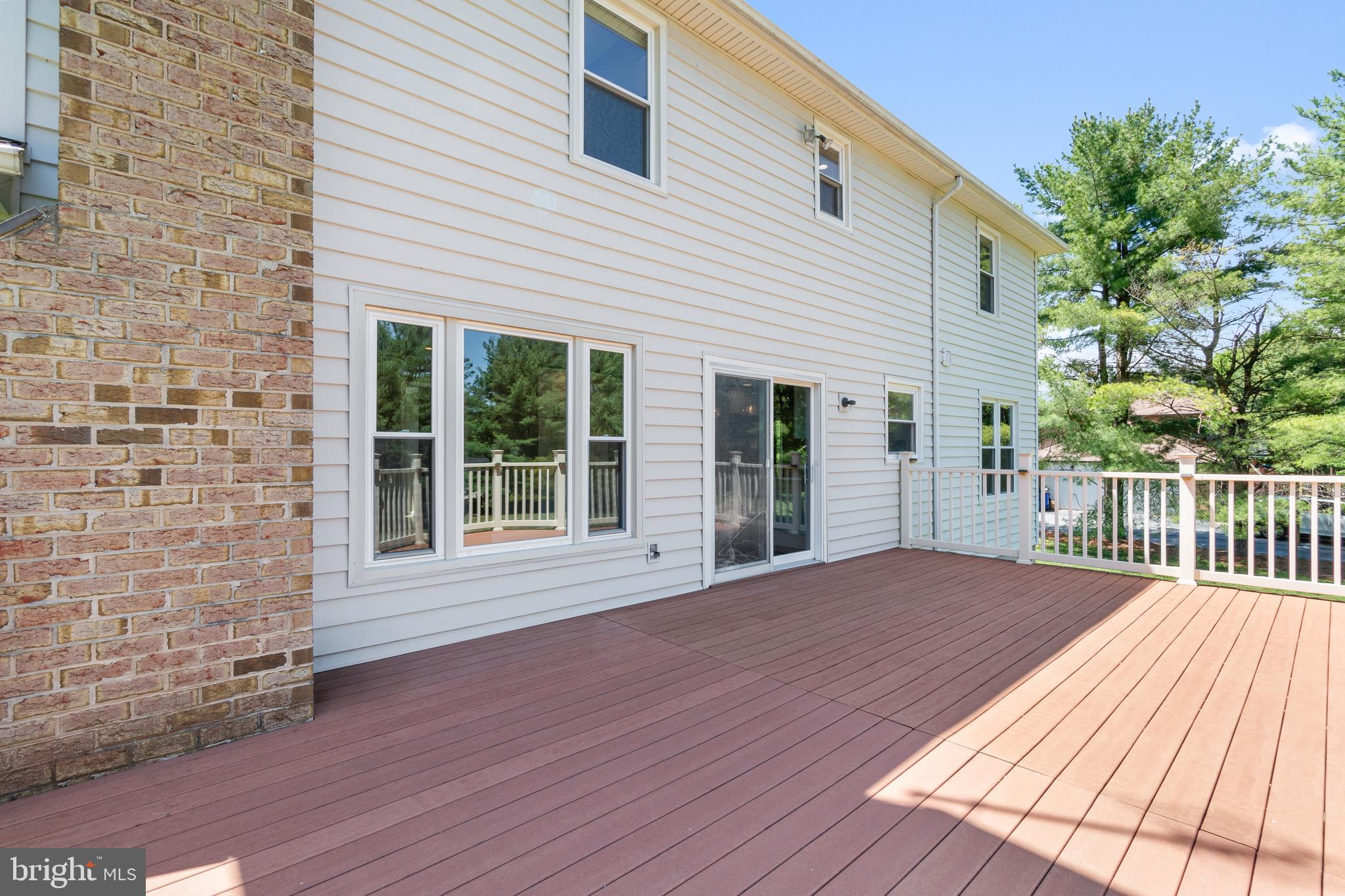 BURNHAM HILLS - Residential
