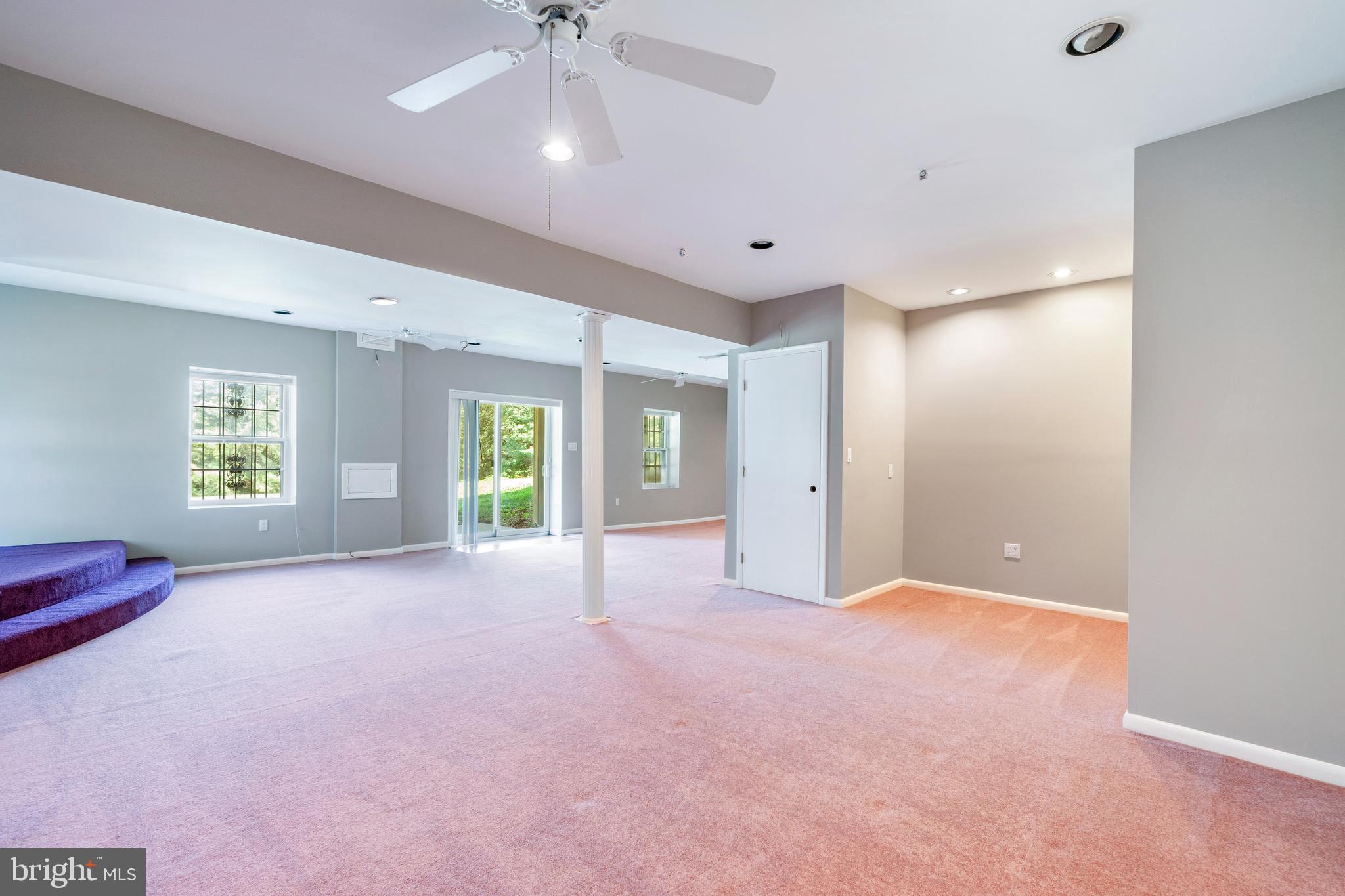 BURNHAM HILLS - Residential