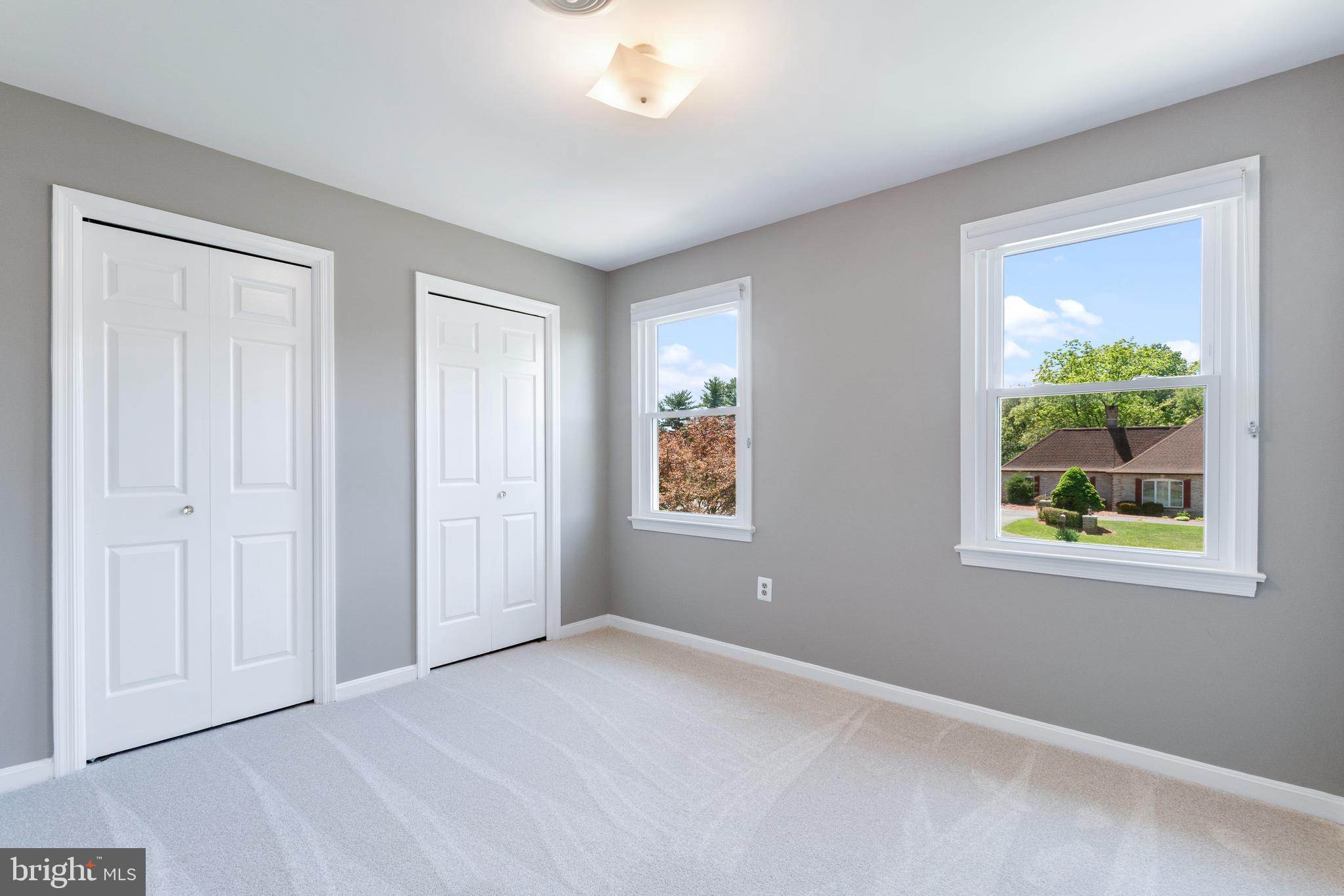 BURNHAM HILLS - Residential