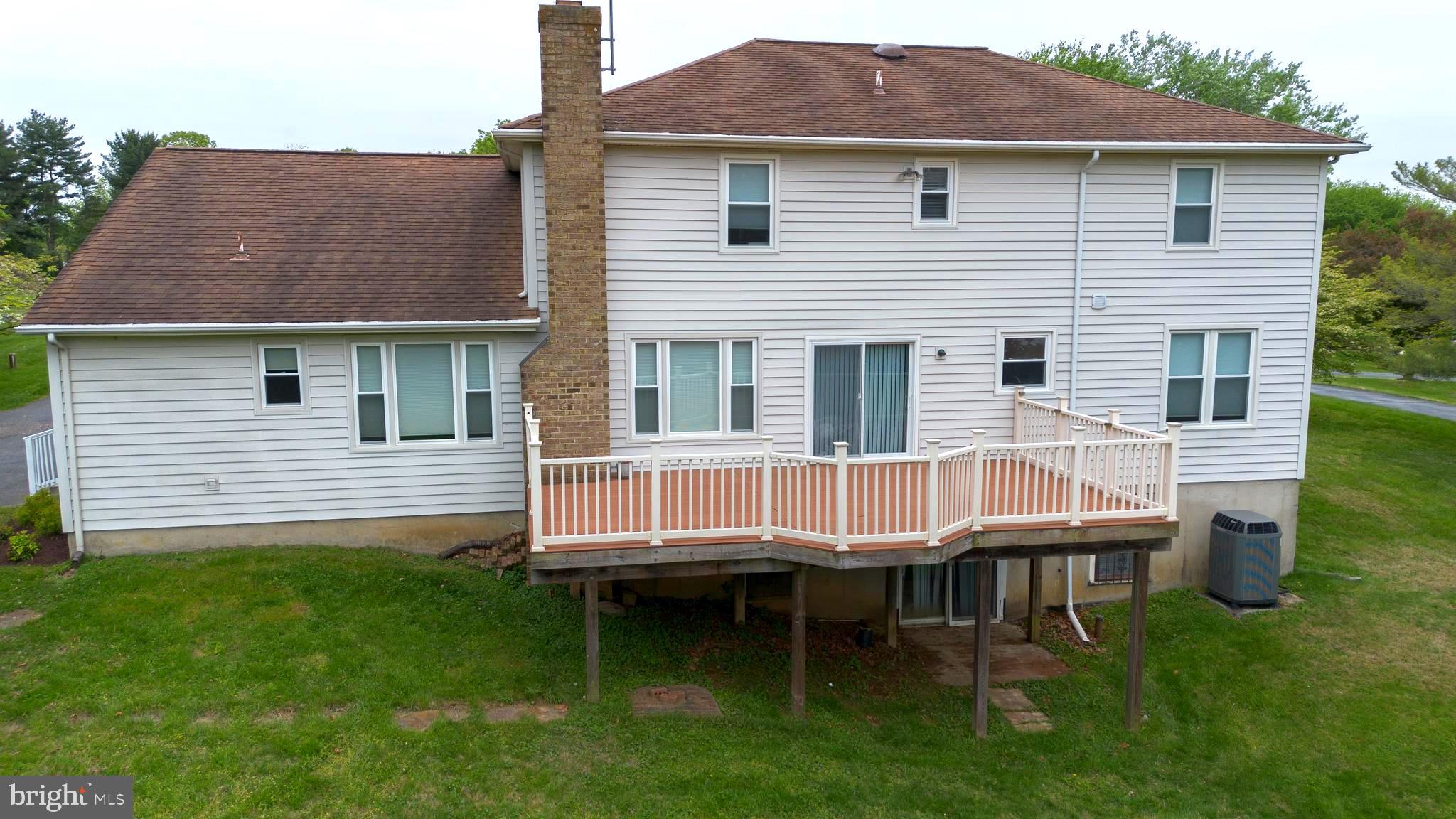 BURNHAM HILLS - Residential