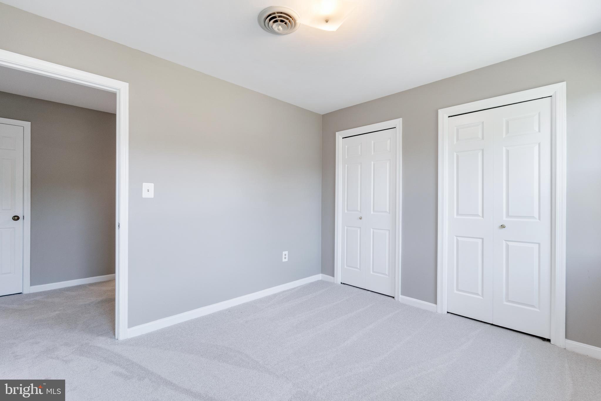 BURNHAM HILLS - Residential