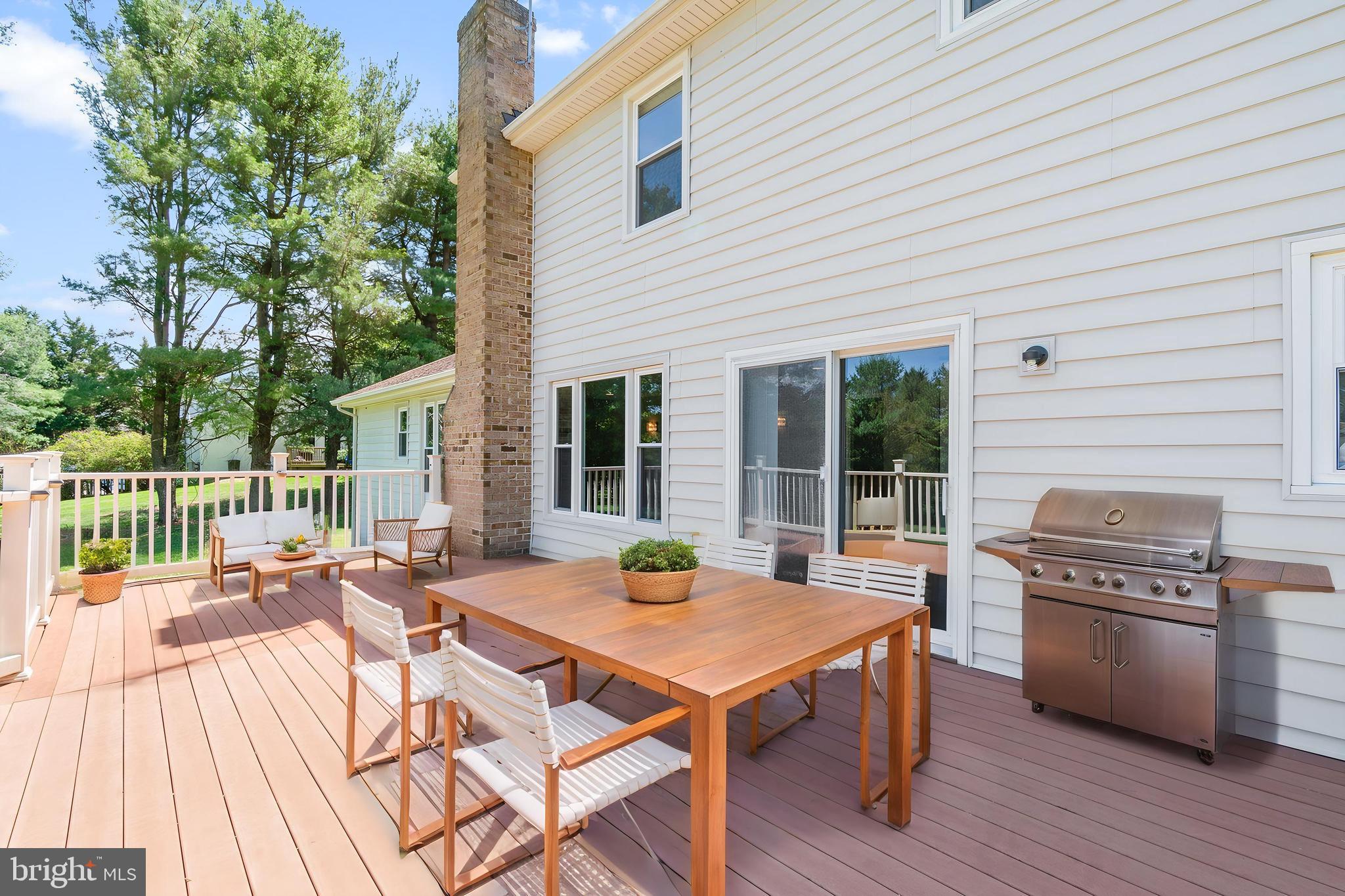 BURNHAM HILLS - Residential