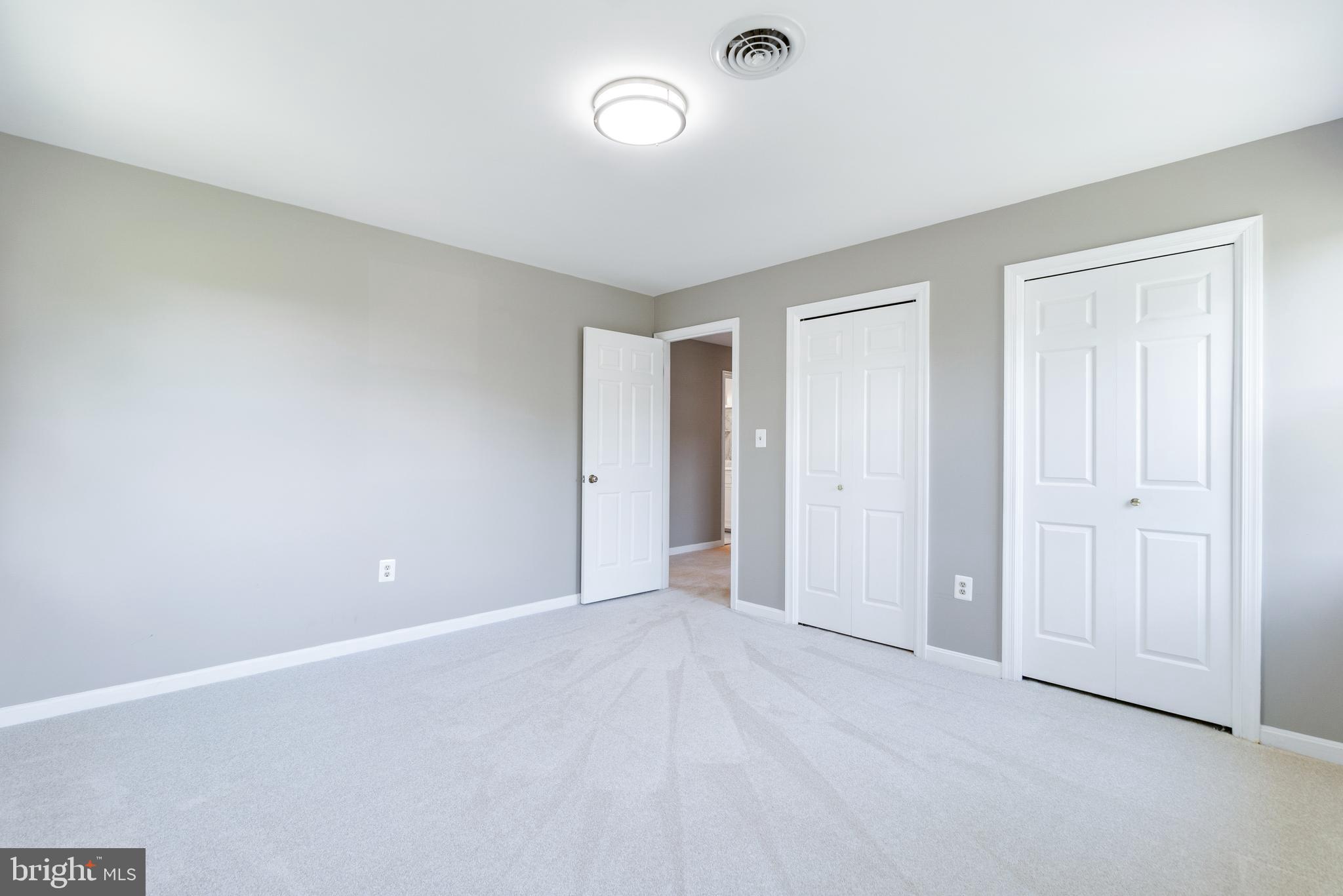 BURNHAM HILLS - Residential